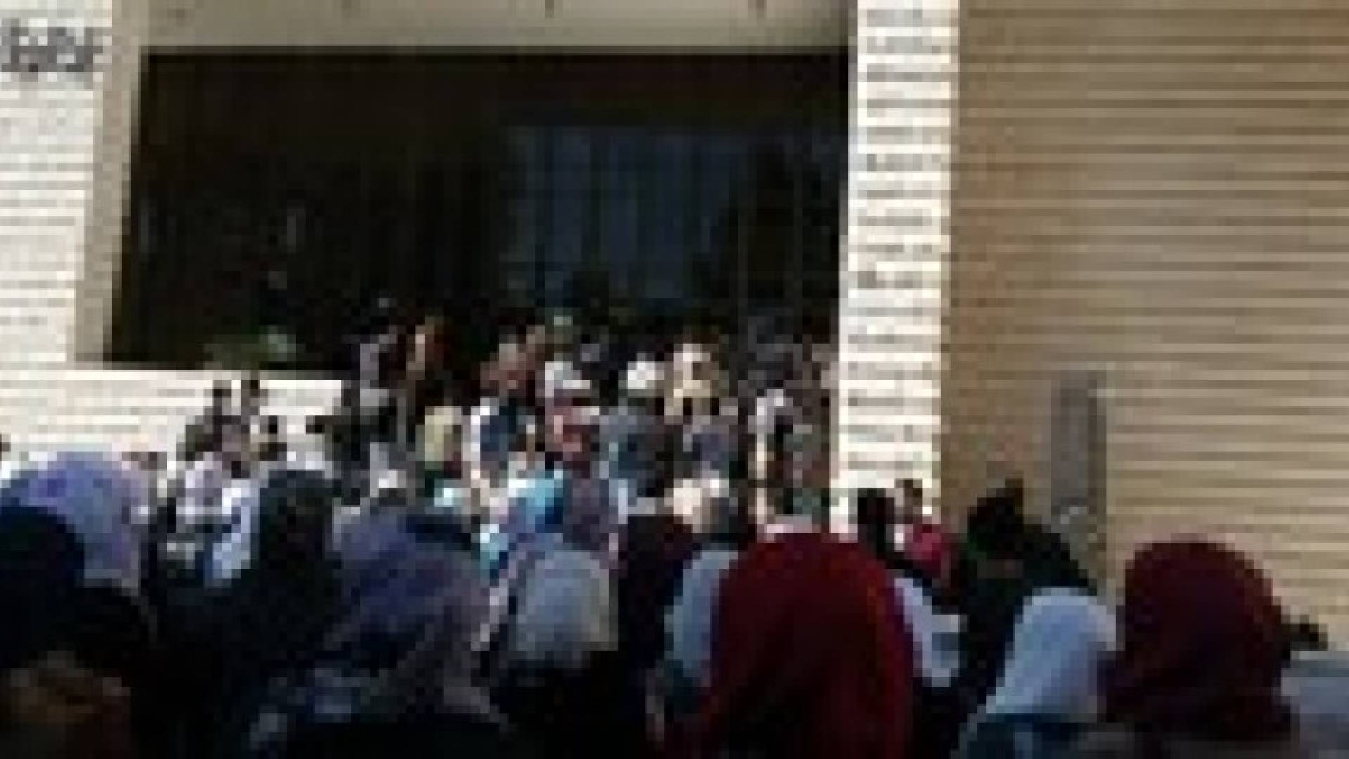 طلبة من الجامعة الأردنية يقتحمون مبنى رئاسة الجامعة  والإدارة تنفي.. صورة