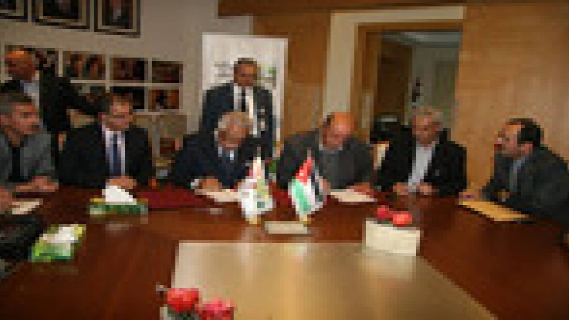 توقيع اتفاقية تنفيذ مشروع تقاطع الصناعة بكلفة 14 مليون و800 الف دينار