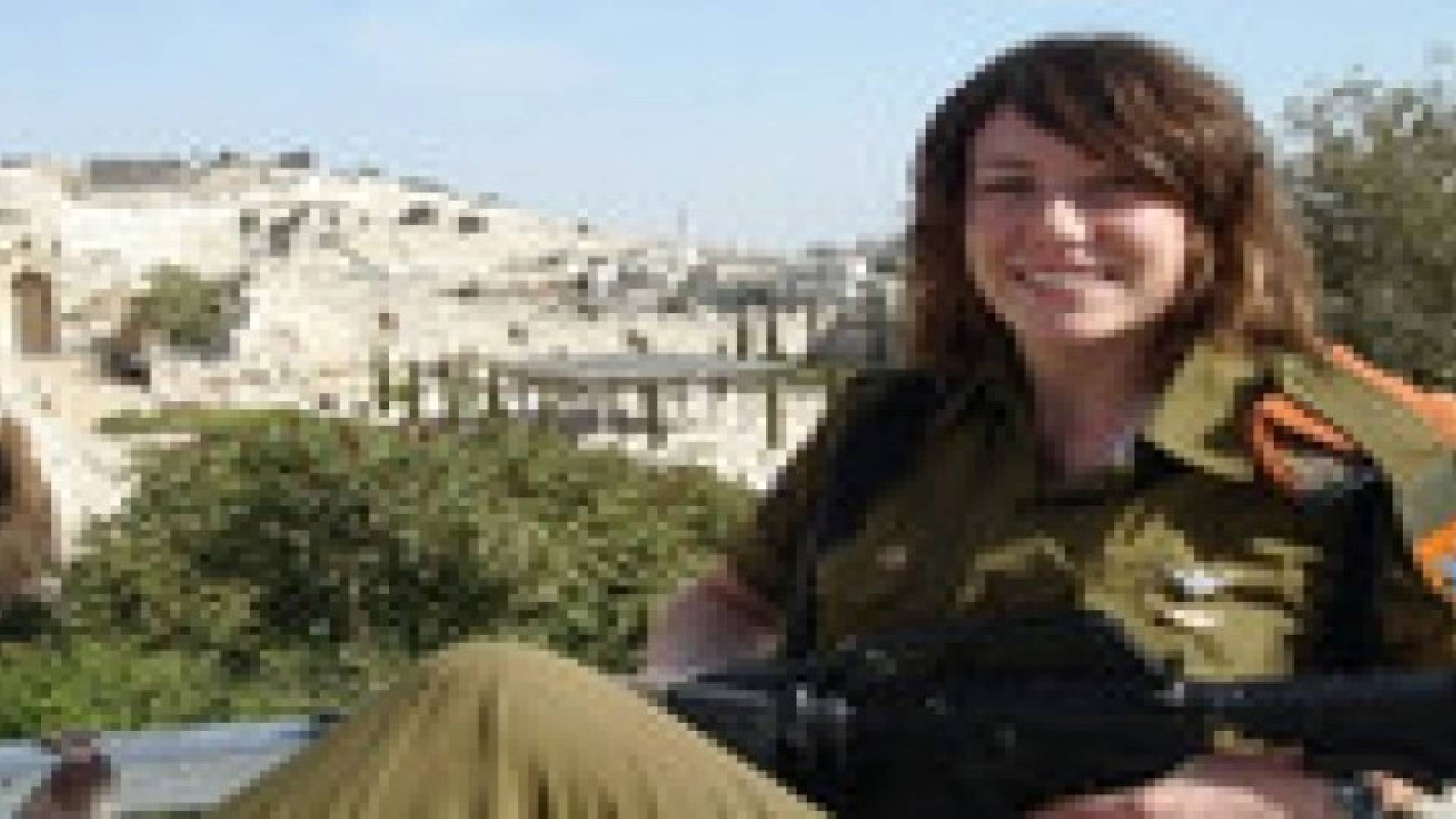 مجندة إسرائيلية تقاتل في كوباني ضد "داعش"