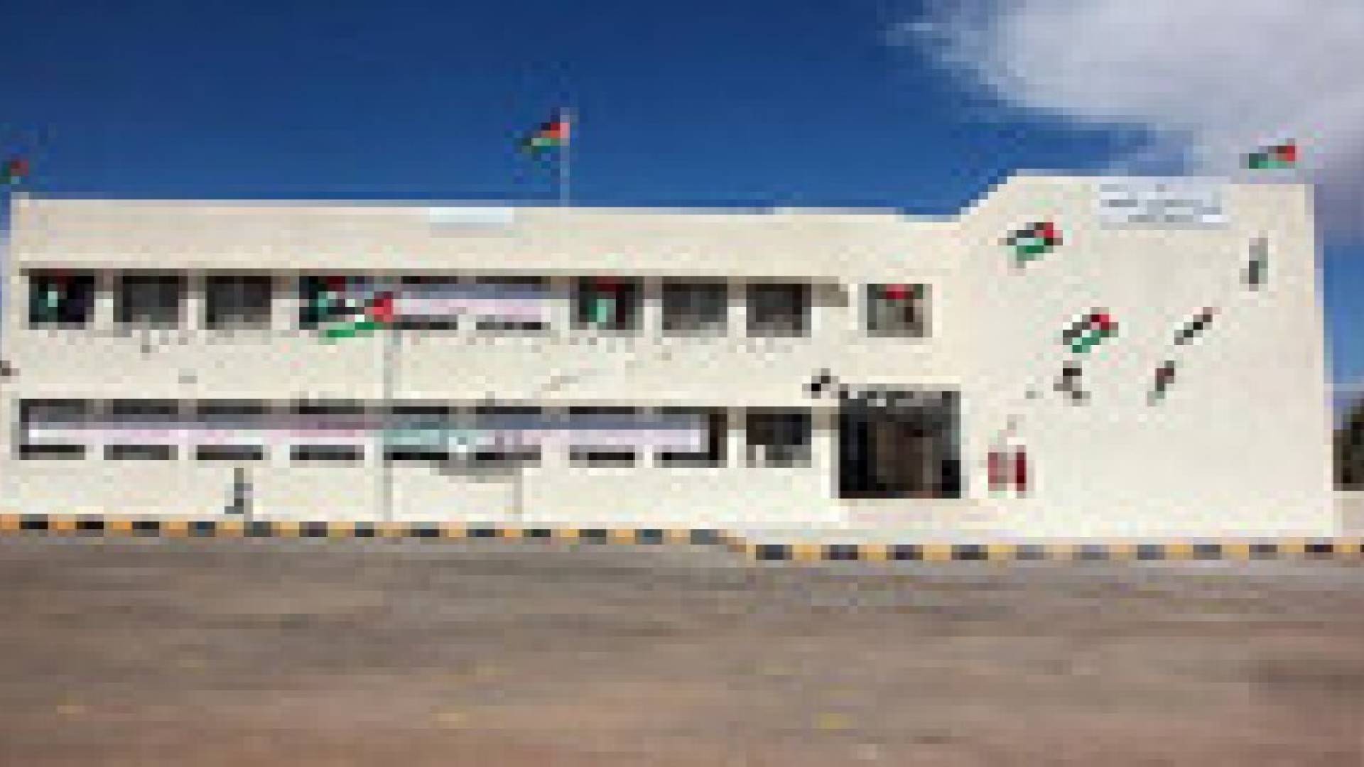 العيسوي يتفقد مدارس المكرمة الملكية في البادية