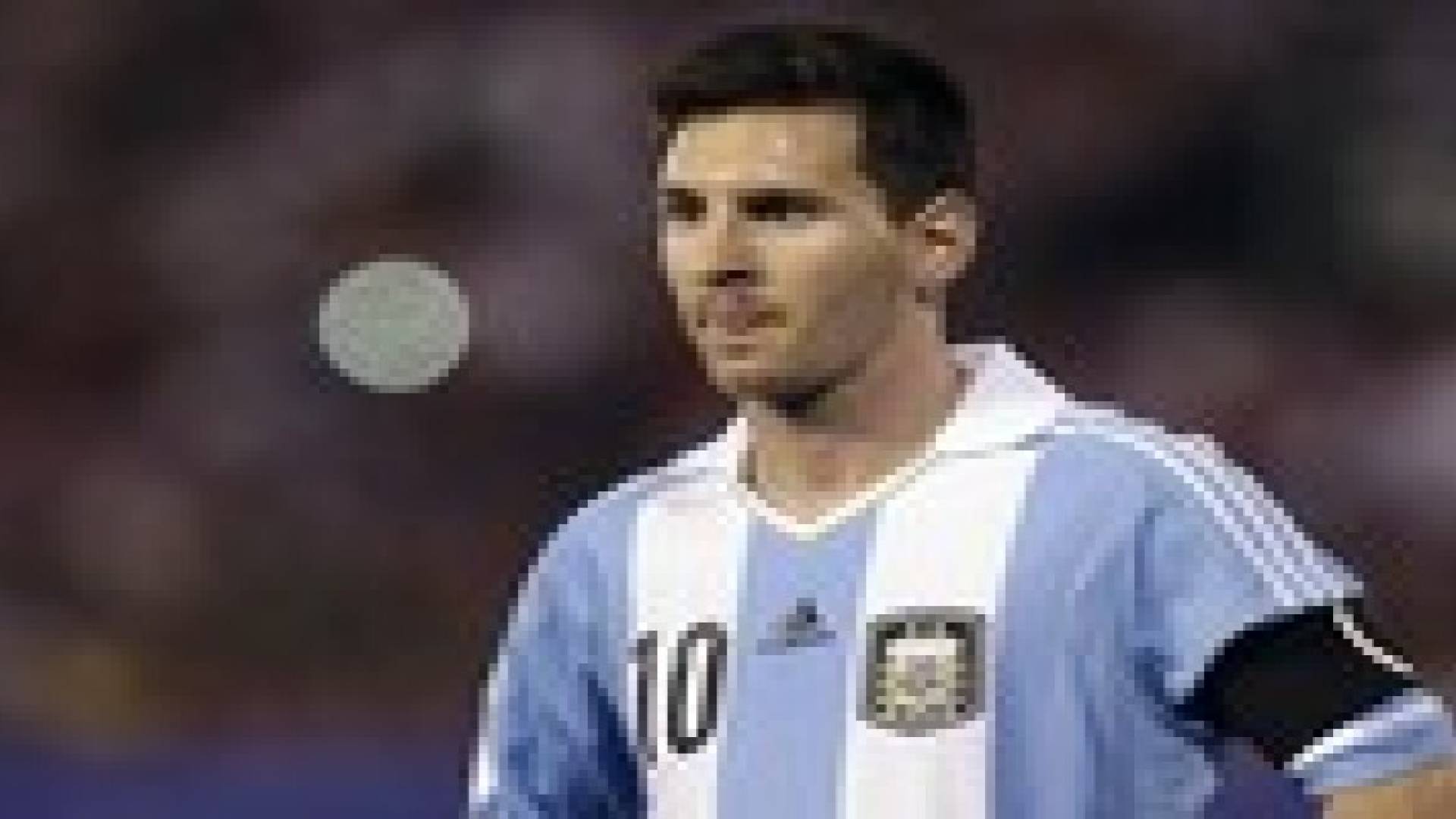 ميسي يعترف بصعوبة تأقلمه مع الوضع الجديد