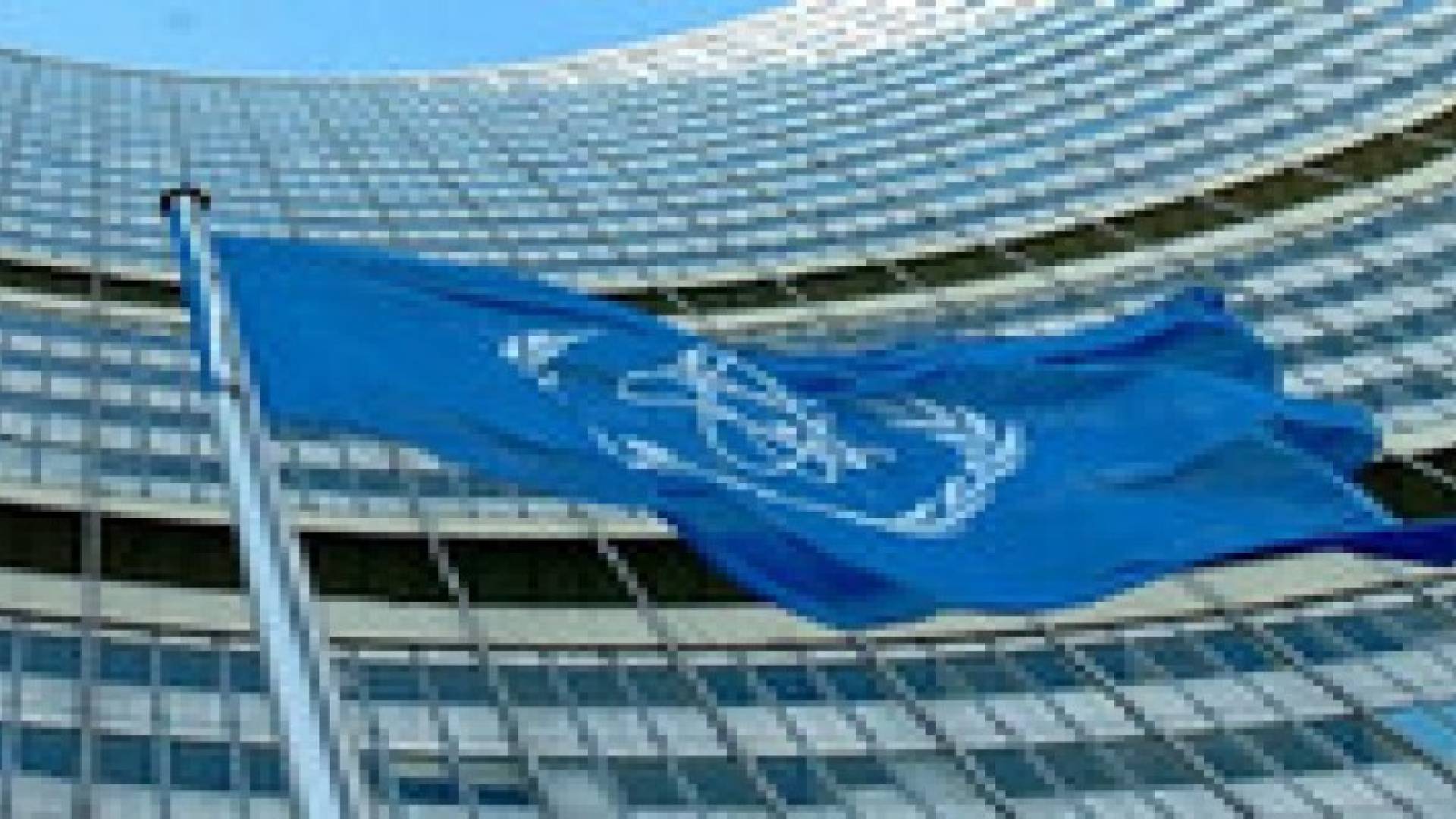 وكالة الطاقة الدولية تتوقع استمرار تدهور اسعار النفط