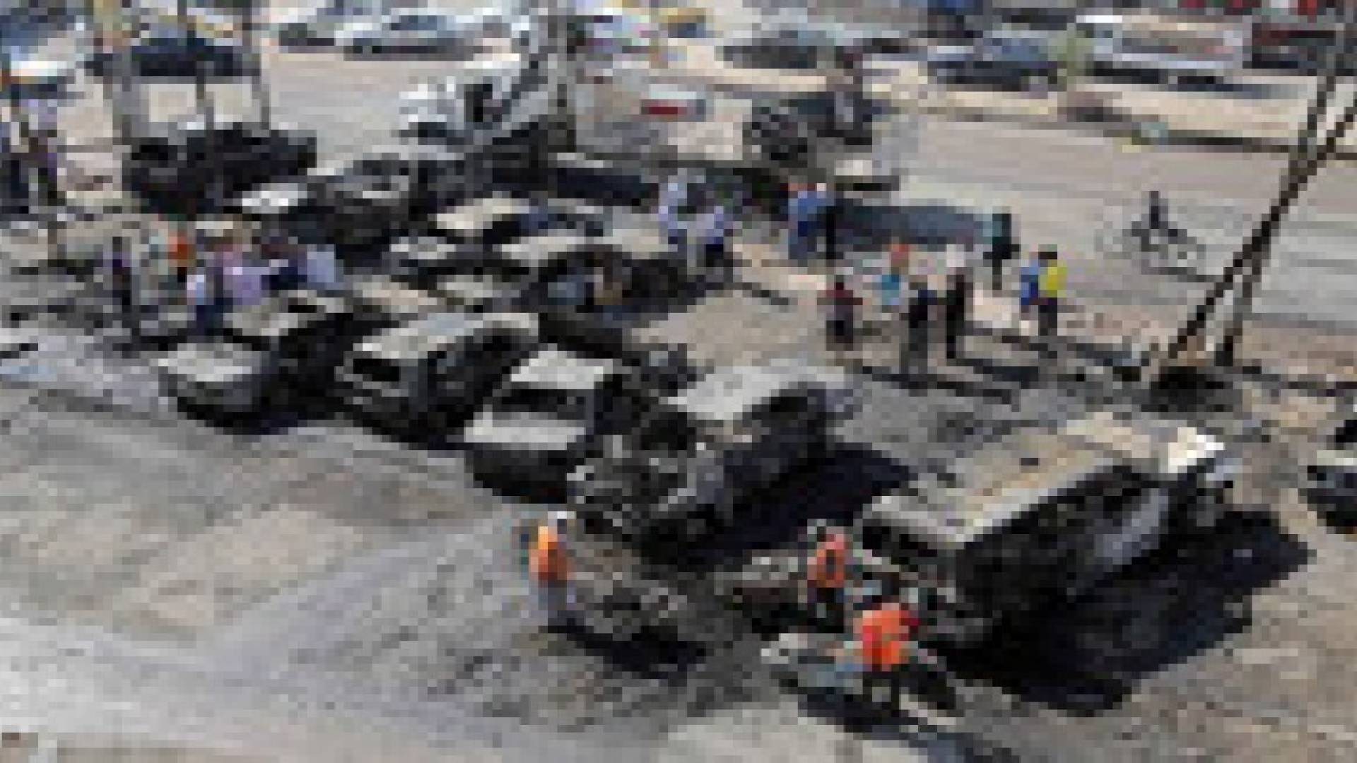 مقتل واصابة 27 عراقيا بتفجيرين ببغداد