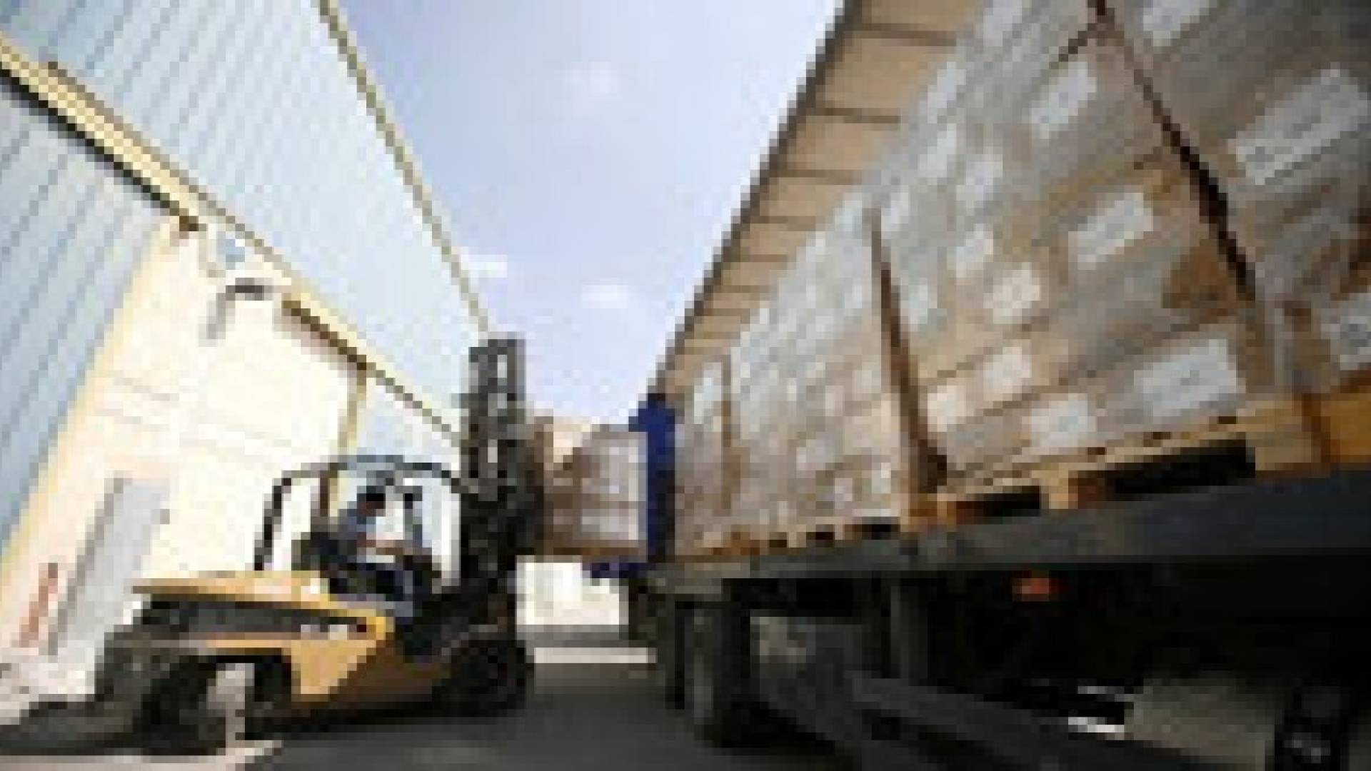 تسيير شاحنات ادوية من الضفة الى غزة