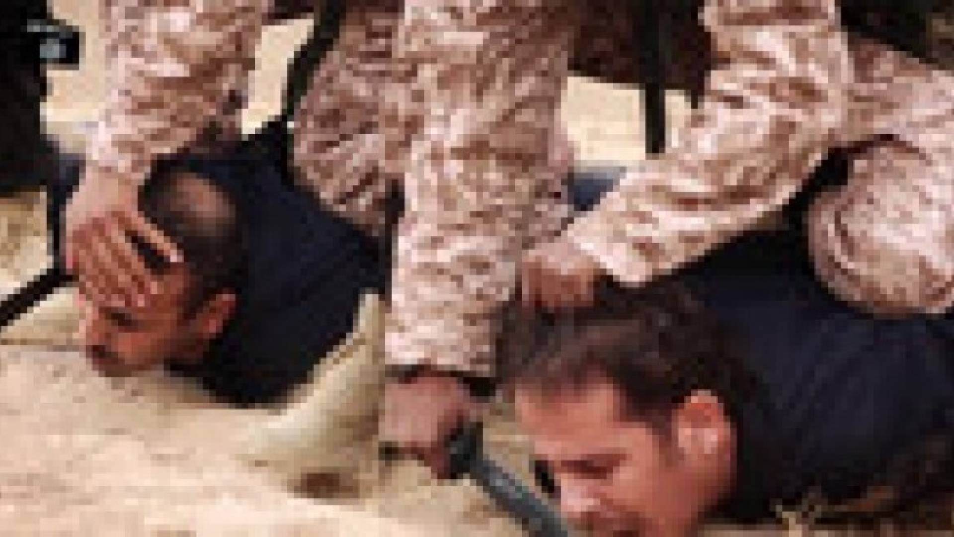 استعراض وحشي: داعش يذبح 15 رجلا .. فيديو