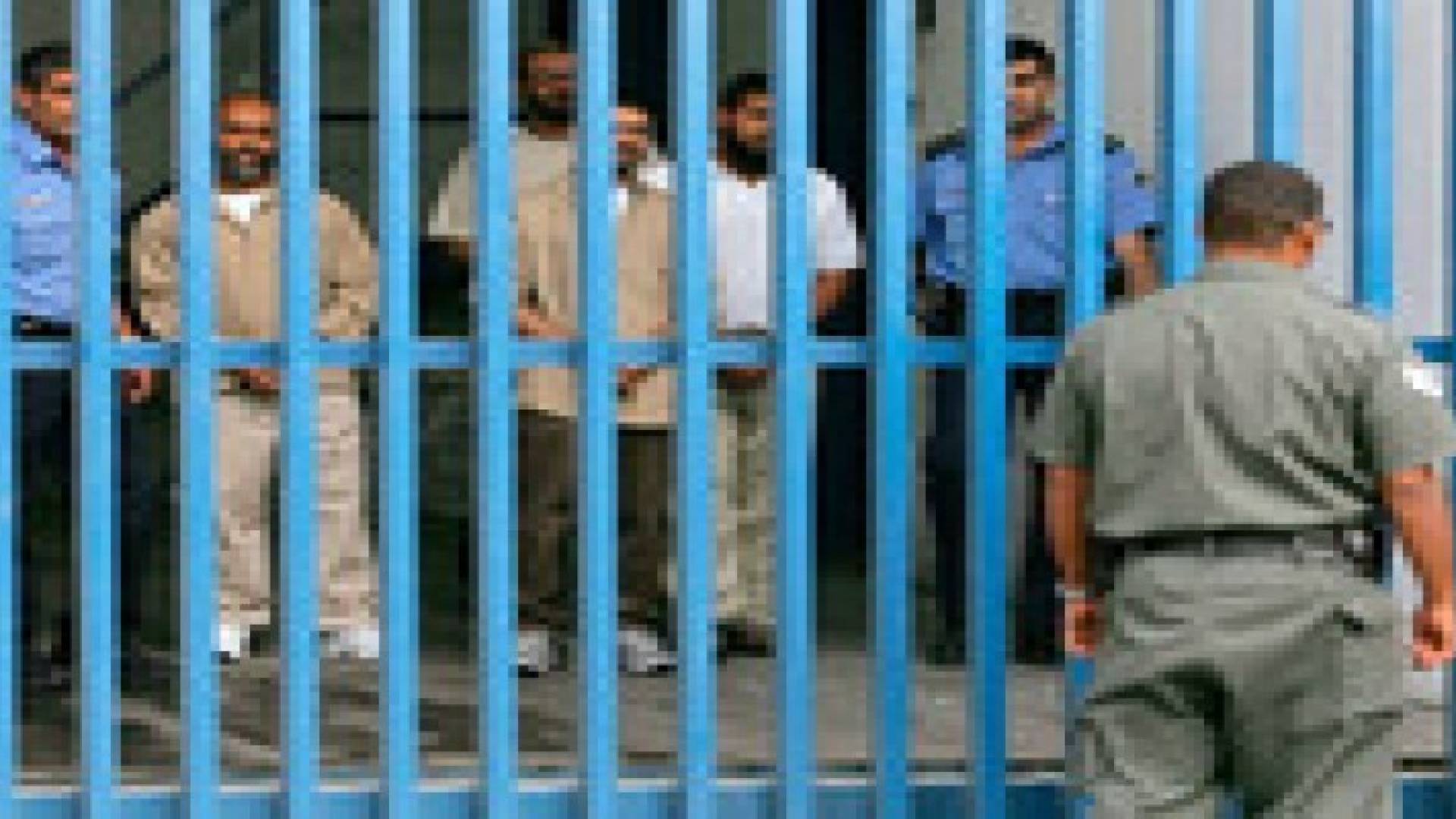 3 أسرى مرضى في سجون الاحتلال يعلنون بدء اضراب عن الطعام