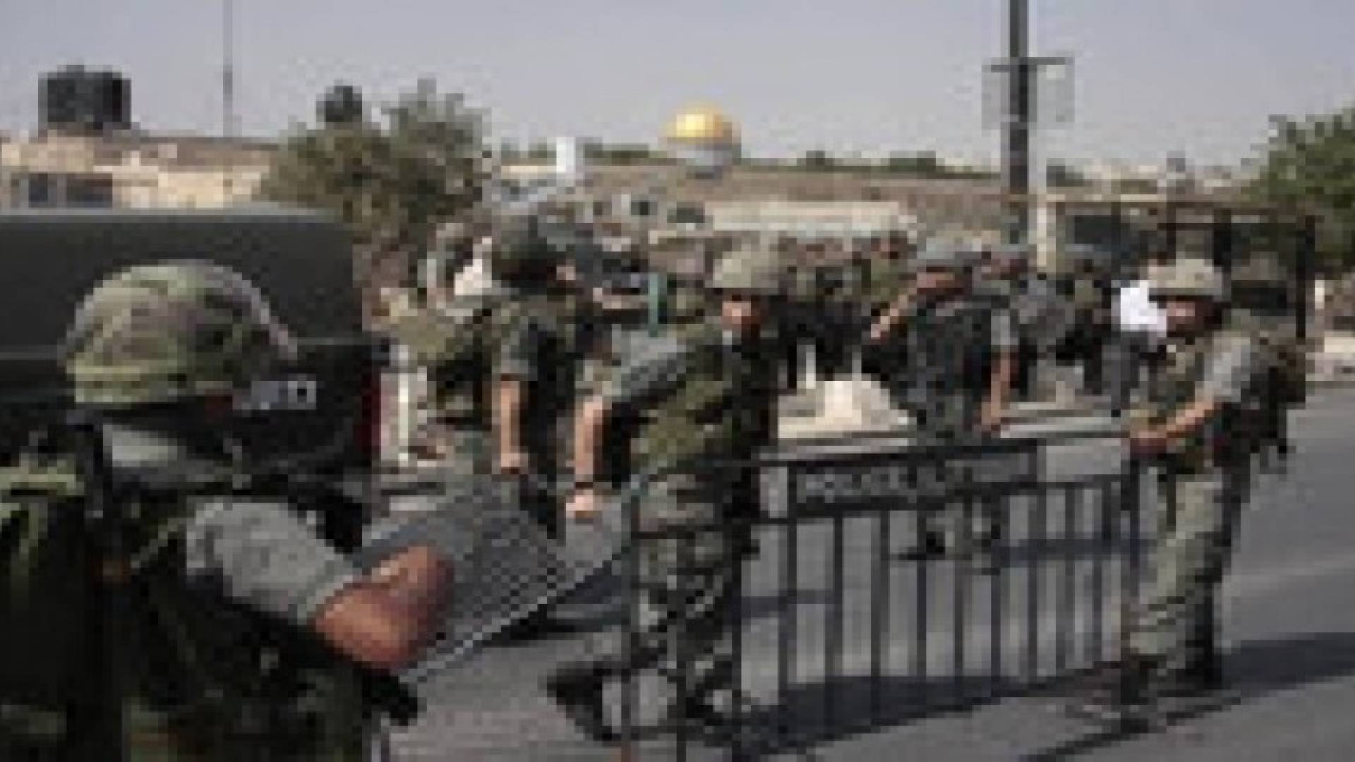 الاحتلال يغلق حي جبل المكبر في القدس