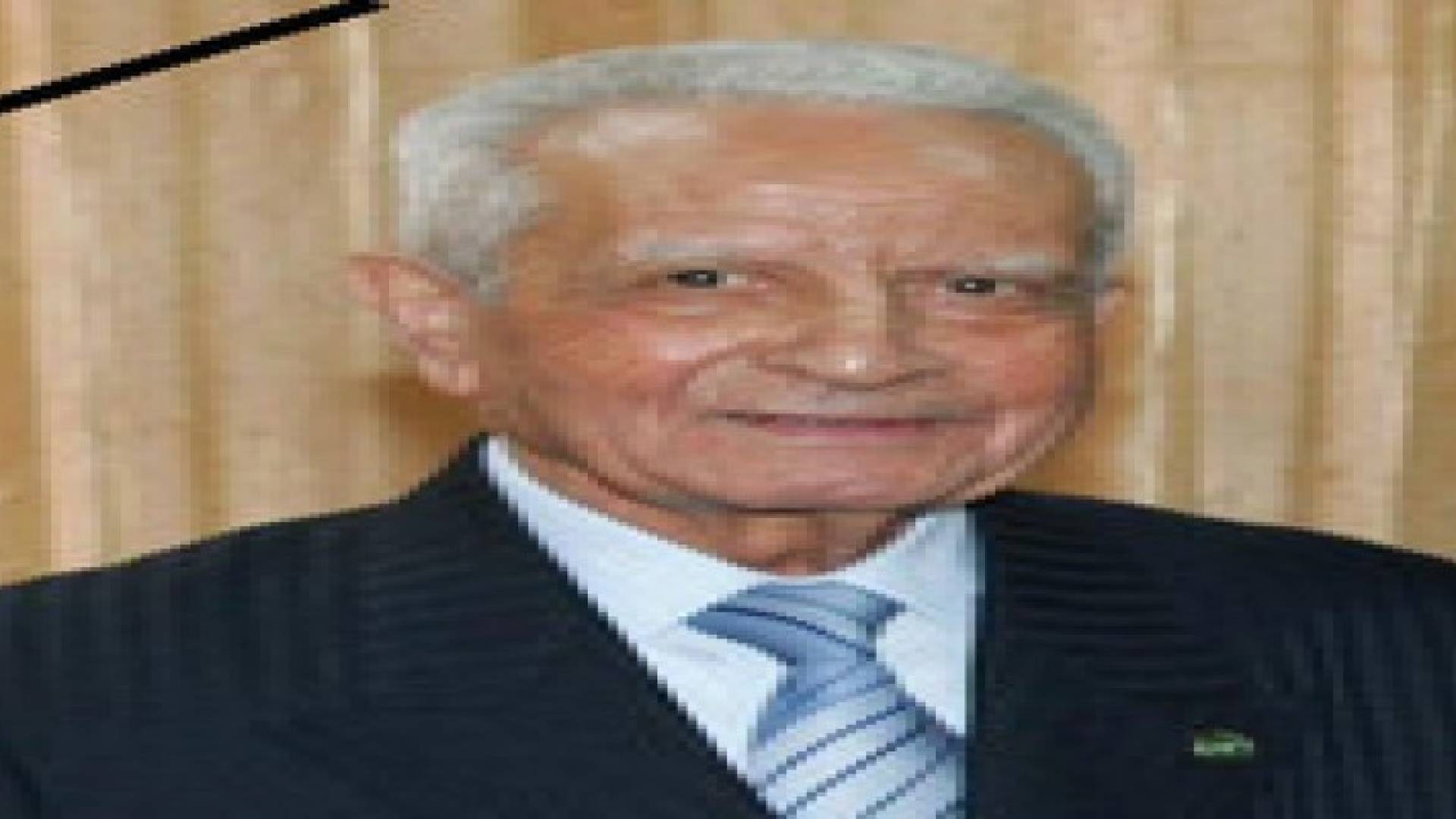 رئيس الوزراء الأسبق أحمد اللوزي في ذمة الله