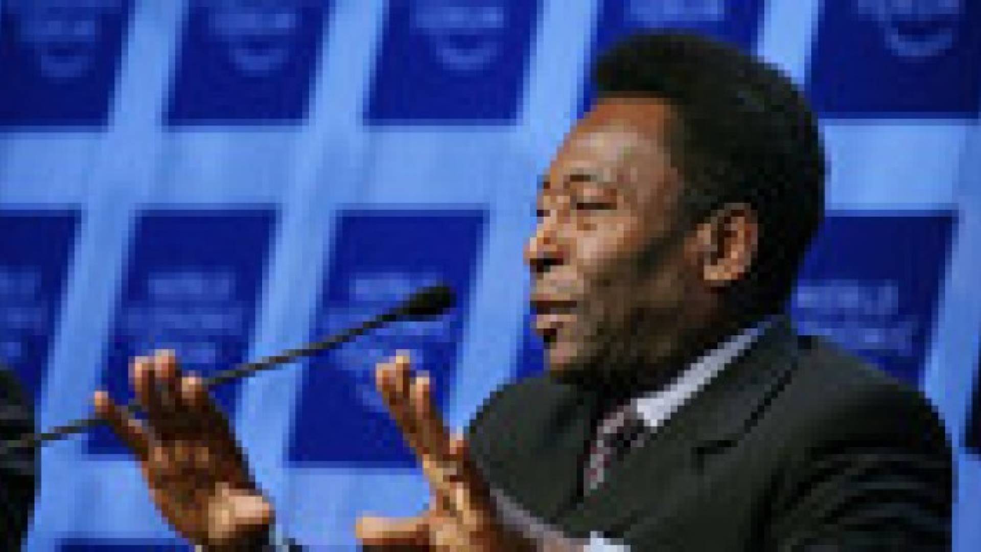 بيليه يرقد في المستشفى