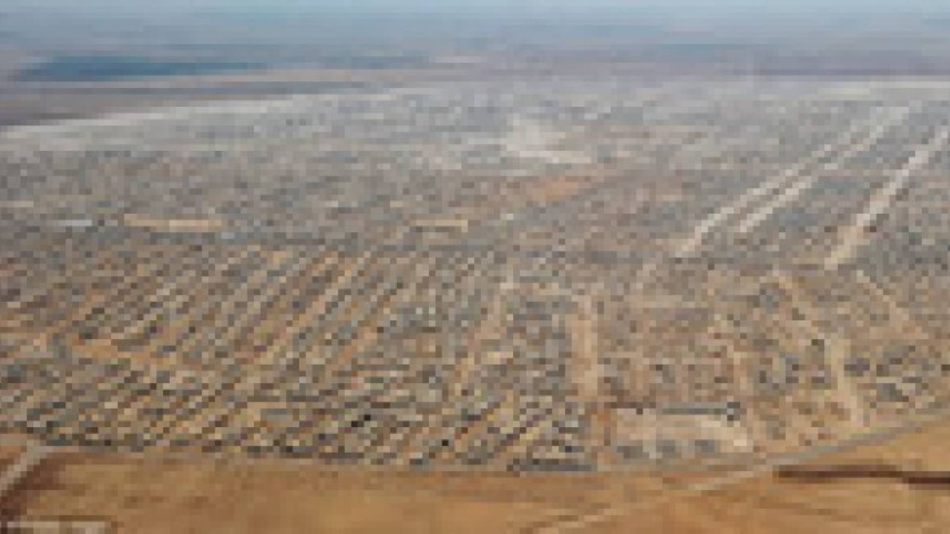 110 % نسبة السوريين إلى سكان منطقة الزعتري