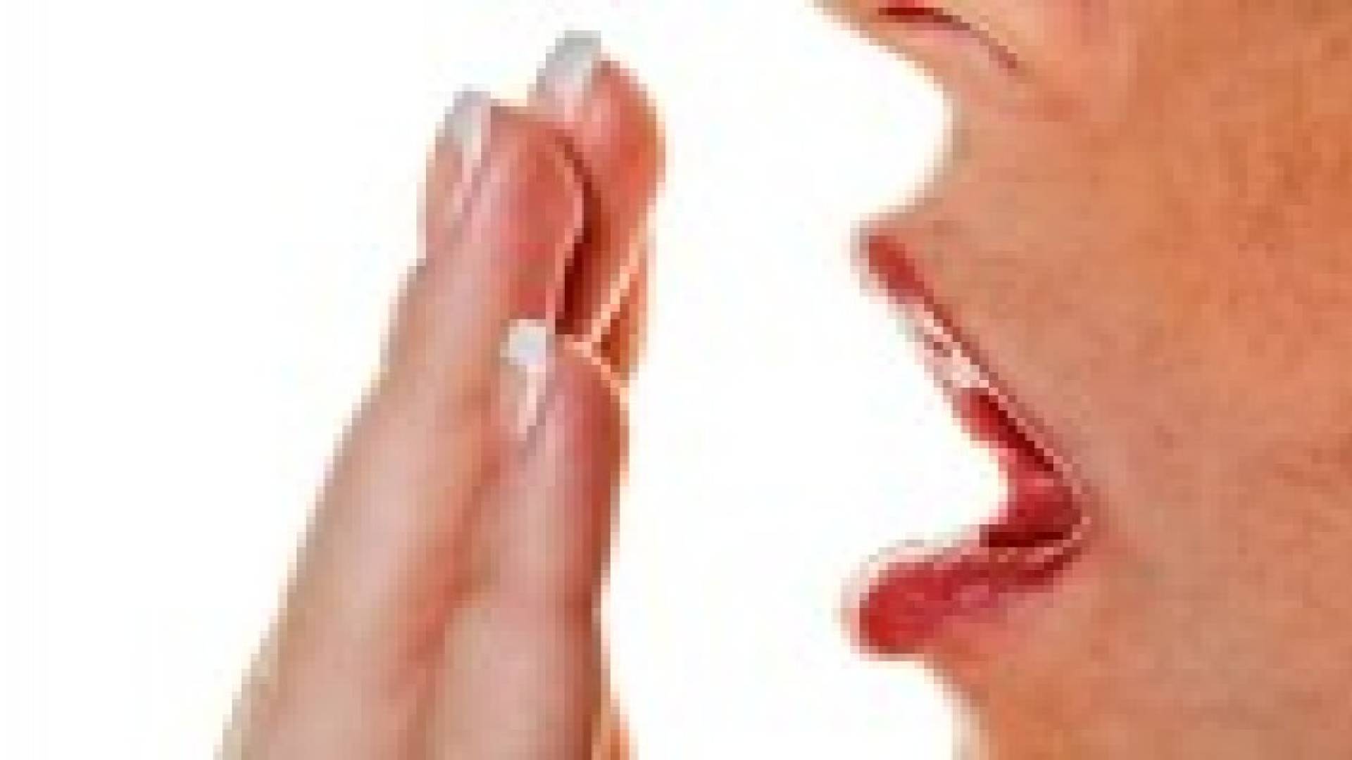 اليكم اسباب رائحة الفم الكريهة وحلولها