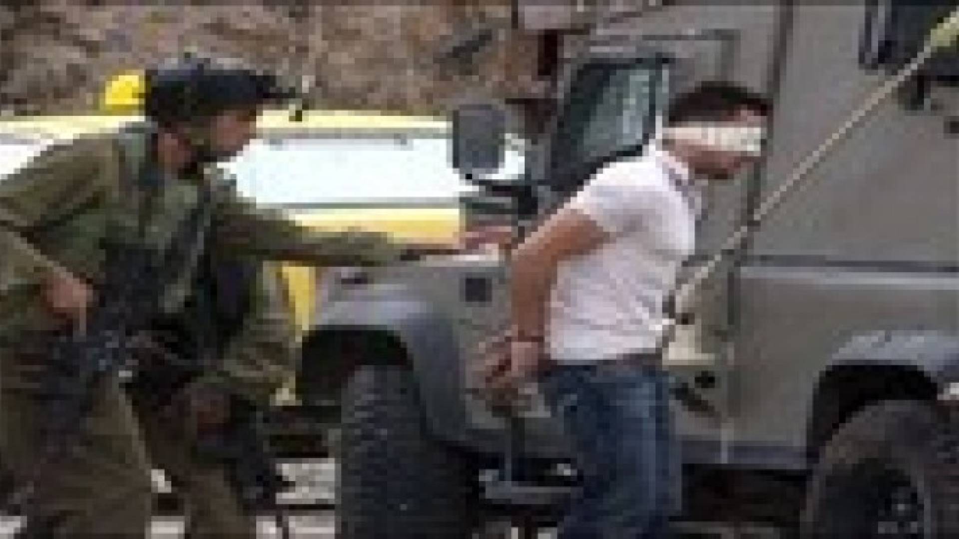 الاحتلال يعتقل 13 فلسطينيا بالضفة الغربية