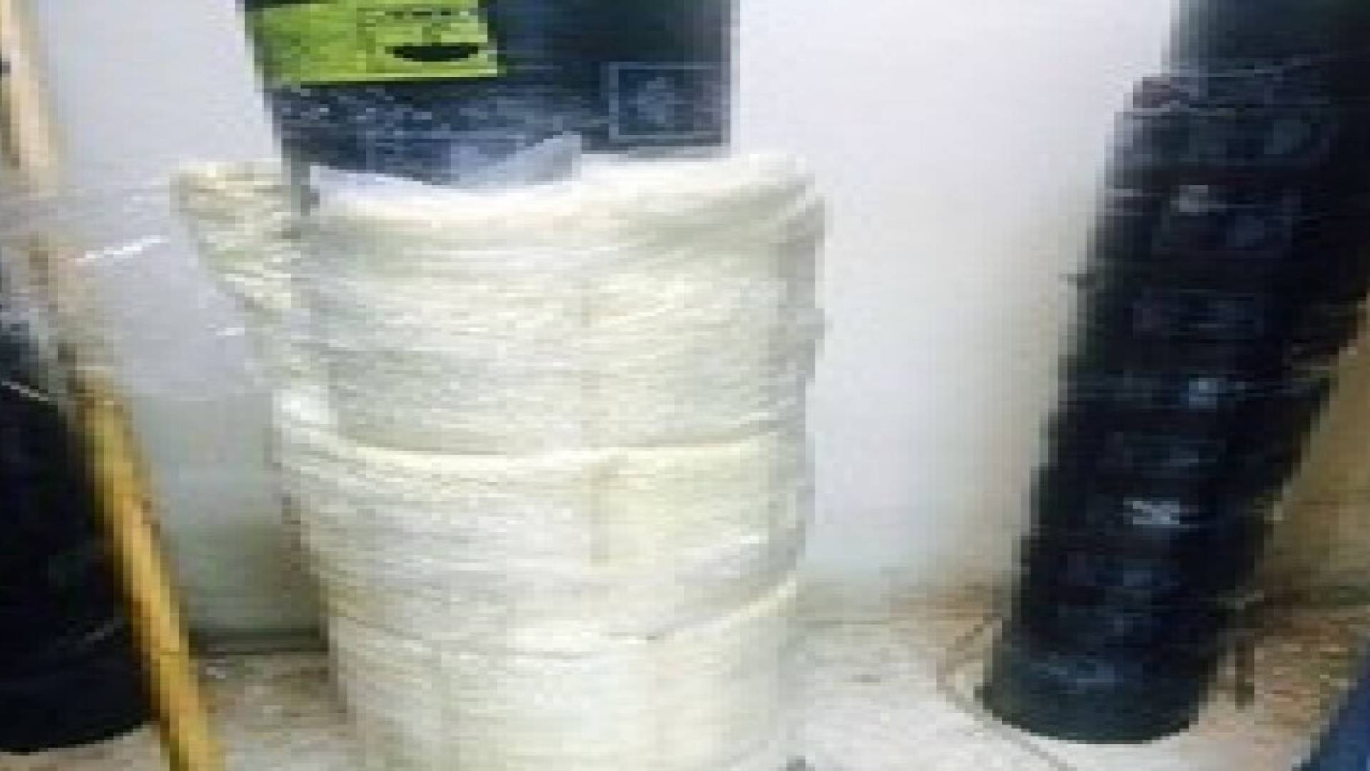 احباط تهريب 600 ألف حبة مخدرة بطرق "مبتكرة" .. صور