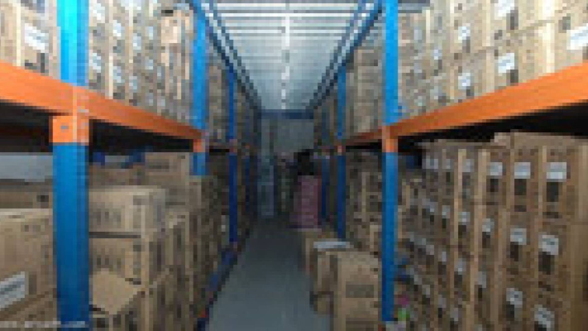 وزير الصحة يوعز بتزويد المستودعات باحتياجات اضافية من الادوية
