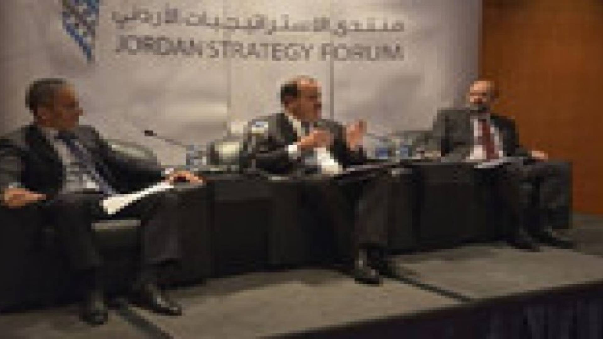 وزير الداخلية: لا تهديد داخليا قد يؤدي الى فلتان أمني بالمملكة