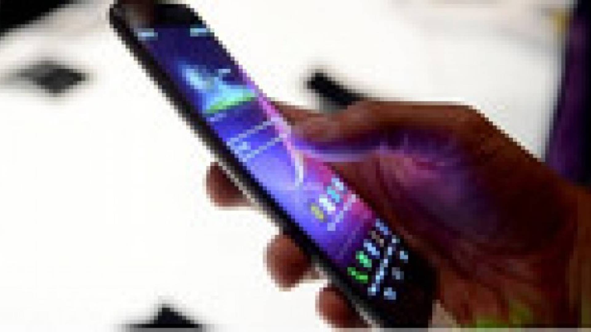 10 مؤشرات قد تدل على إدمانك استخدام هاتفك الذكي