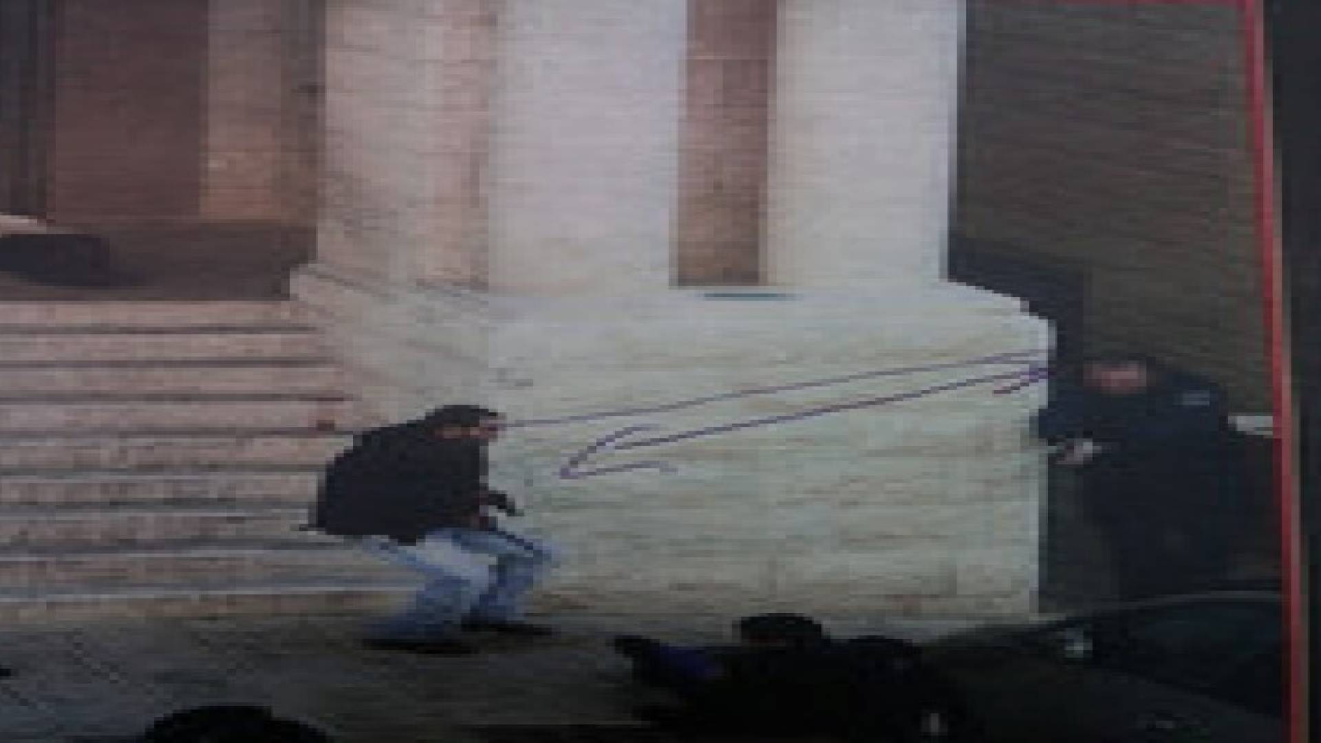 صورة تنشر لأول مرة لأحد منفذي عملية الكنيس اليهودي في القدس