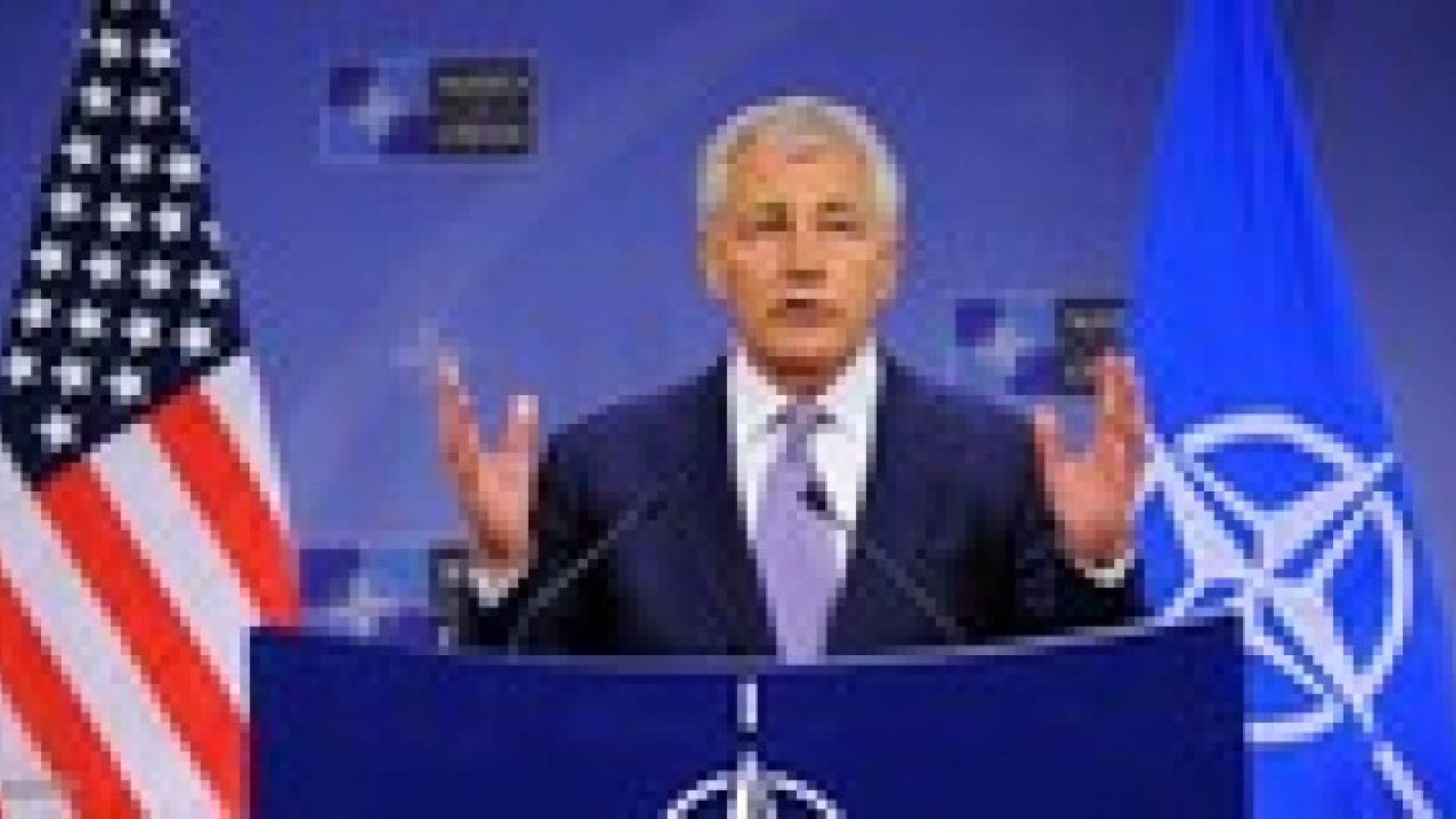 هيغل: القاعدة قتلت الصحفي لوك سومر ورهينة ثانية أثناء محاولة تحريرهم باليمن