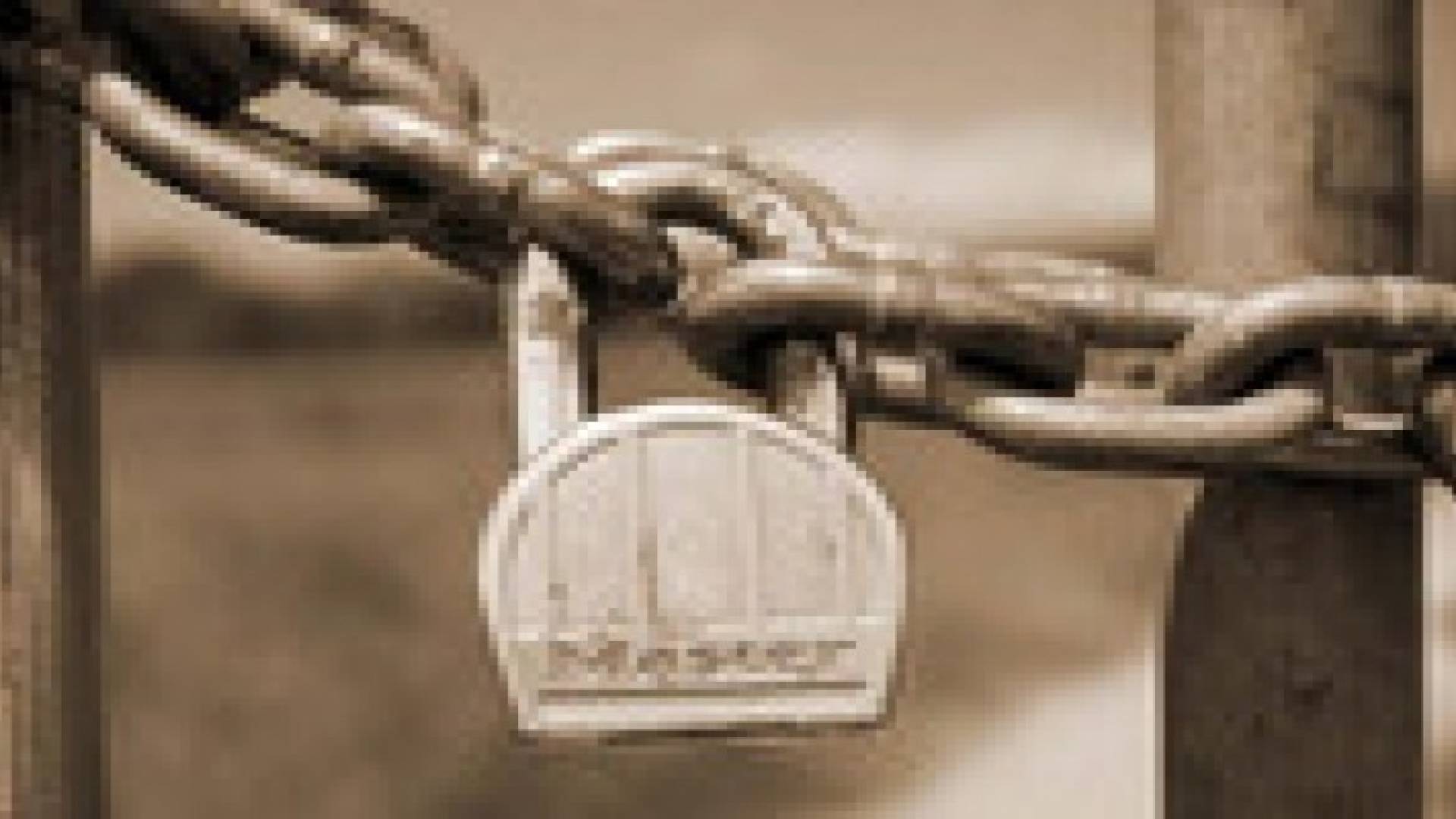 توجه لتطبيق نظام الإغلاق للمحلات في عمان .. تفاصيل