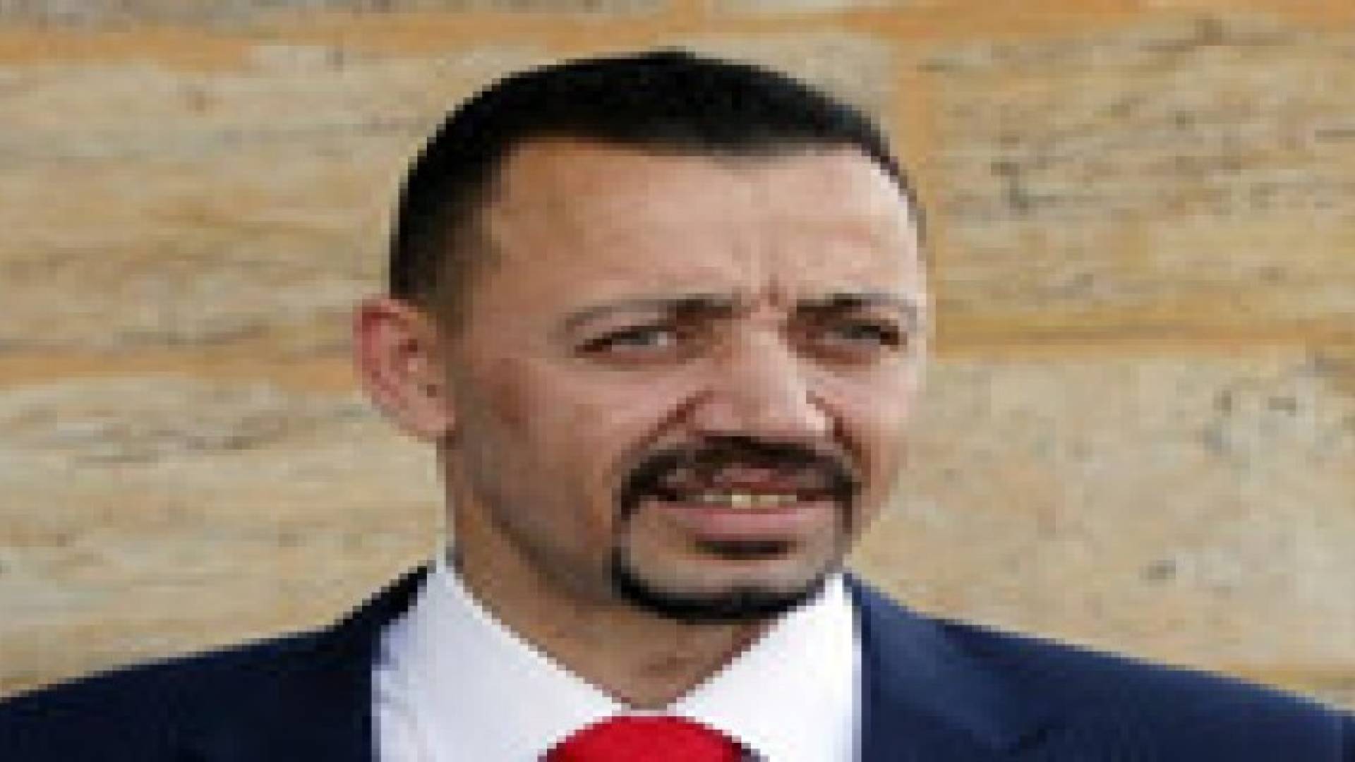 النائب الدميسي يوجهة اسئلة لرئيس الوزراء