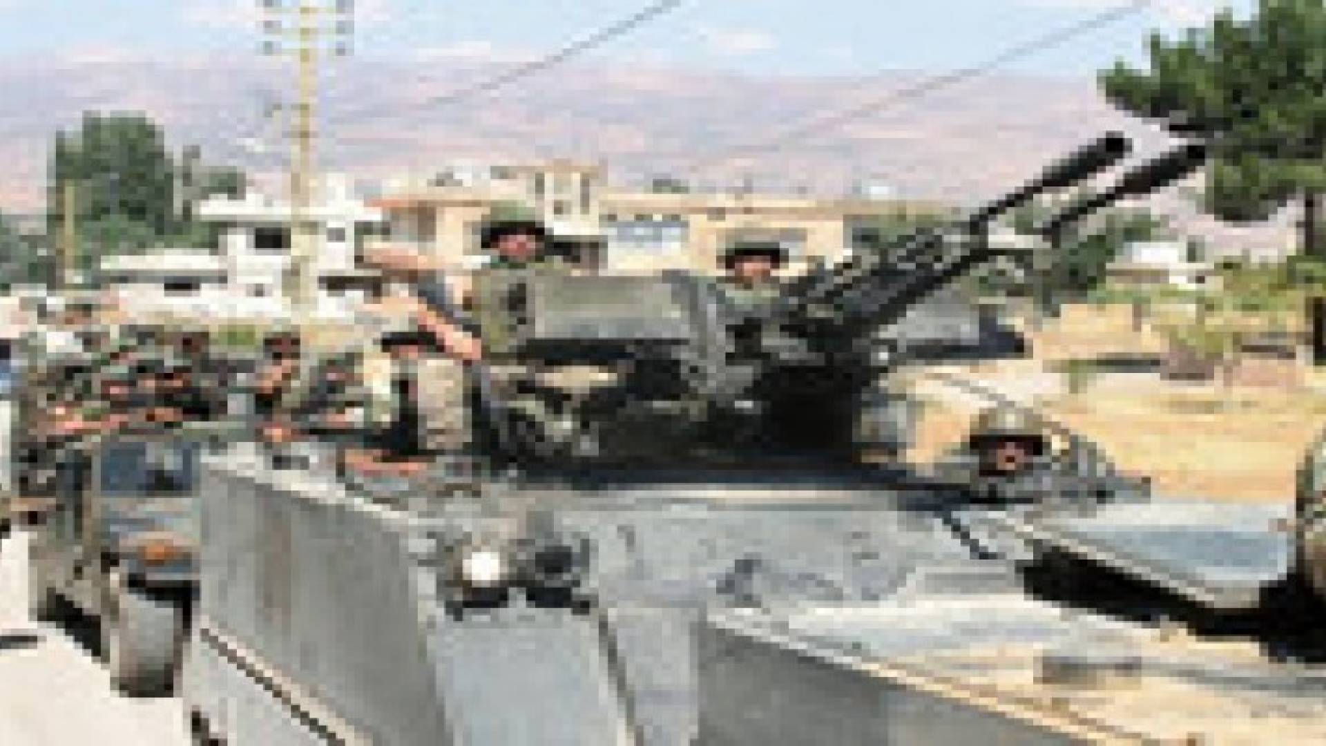 الجيش اللبناني يقصف جرود عرسال بالمدفعية الثقيلة