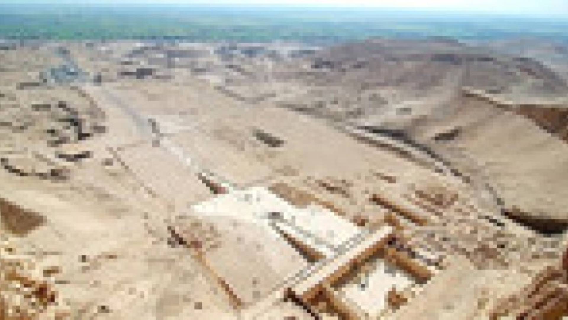 اكتشاف تابوت أثري في مصر يعود إلى عام 1100 قبل الميلاد