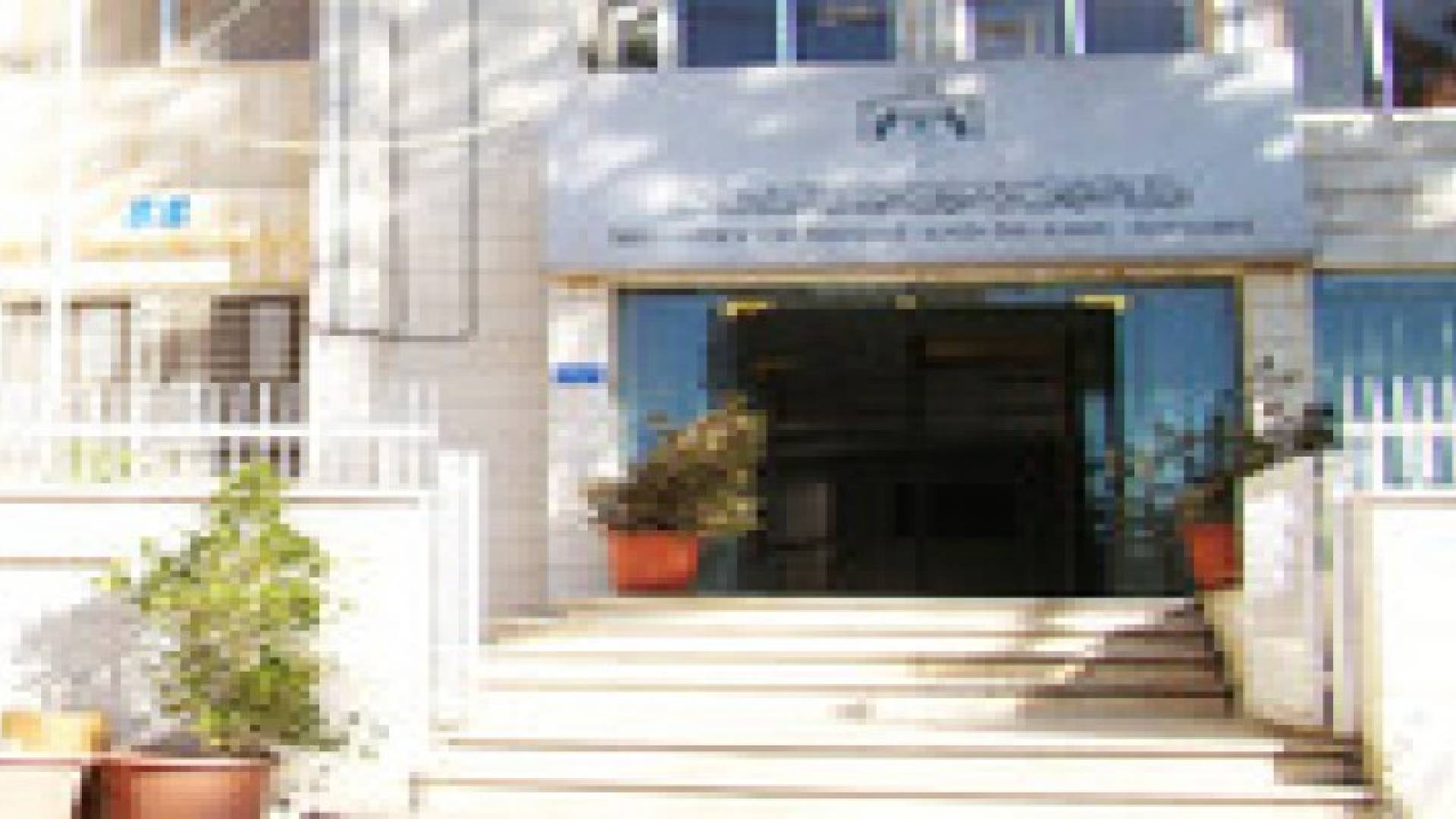 إيقاف 32 إماما عن الخطابة ونفي تحويل أئمة للادعاء العام