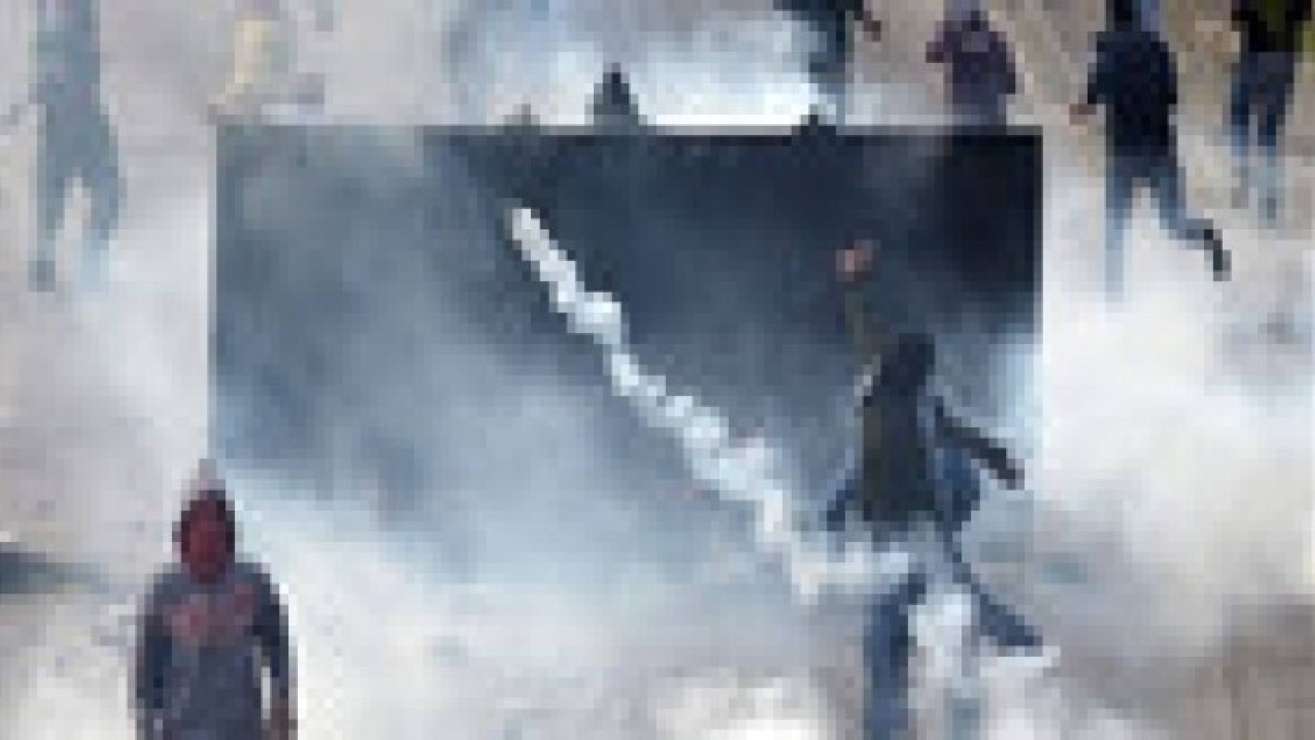 إصابة عشرات الطلبة بالاختناق في مواجهات مع الاحتلال في الخليل