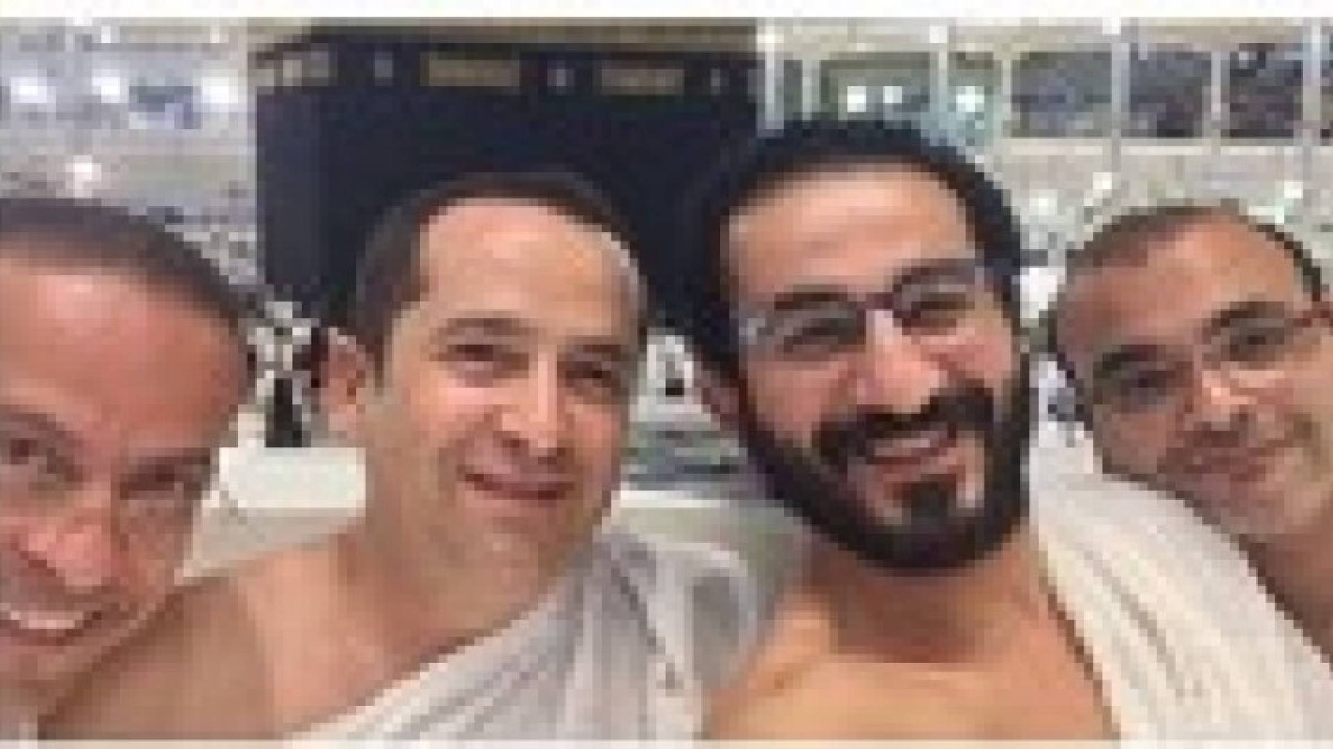 أول ظهور للفنان أحمد حلمي في العمرة ..صور