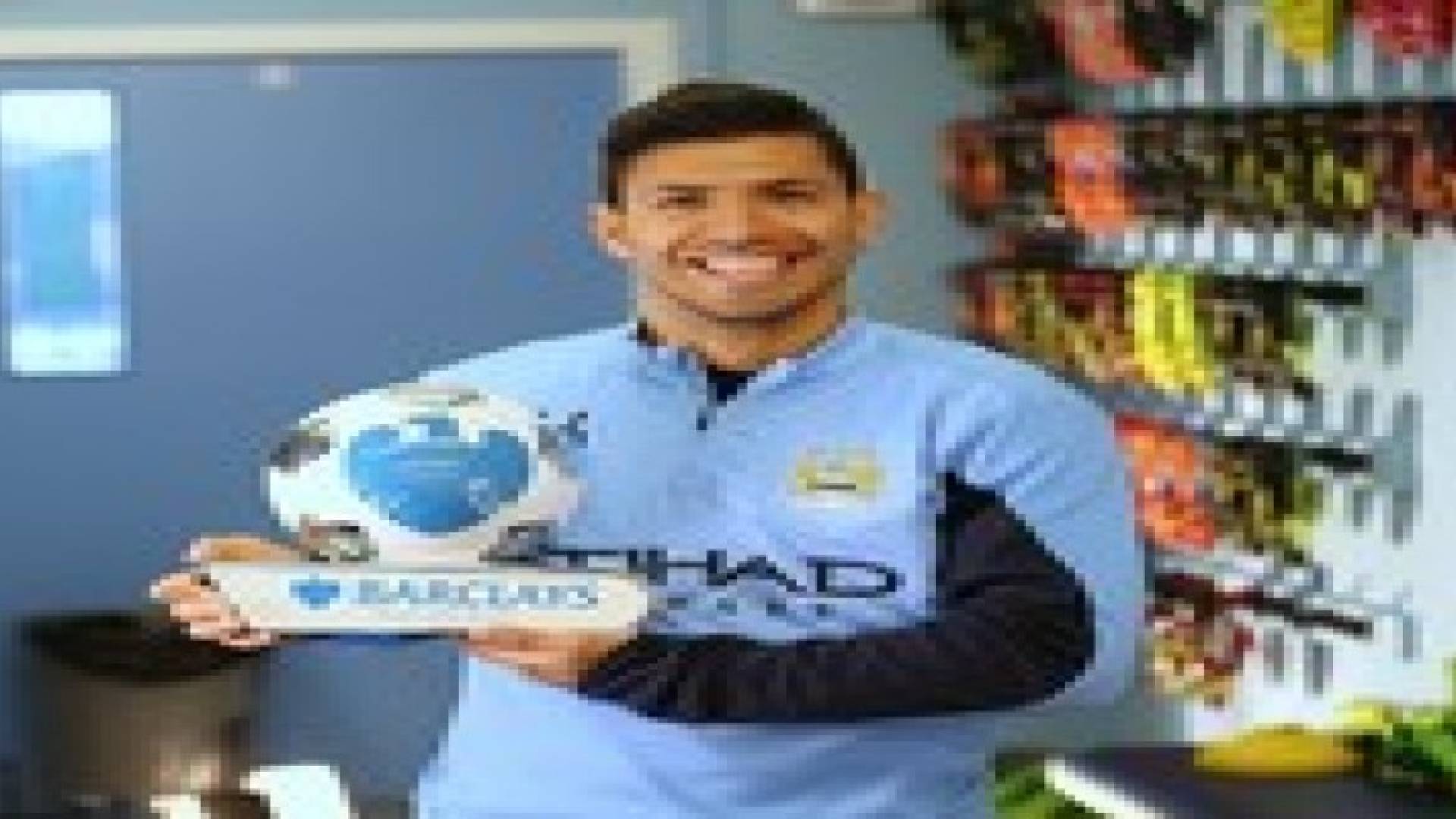 الأرجنتيني أجويرو يحصل على لقب لاعب الشهر في البريمييرليج