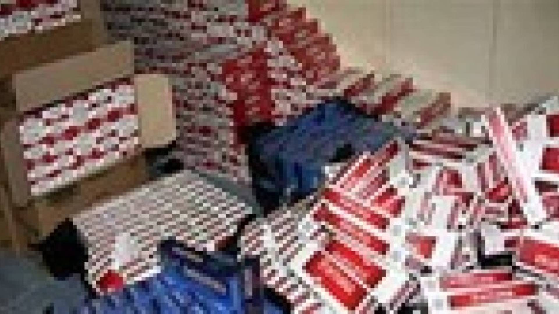 إحباط عملية تهريب (3) حاويات سجائر