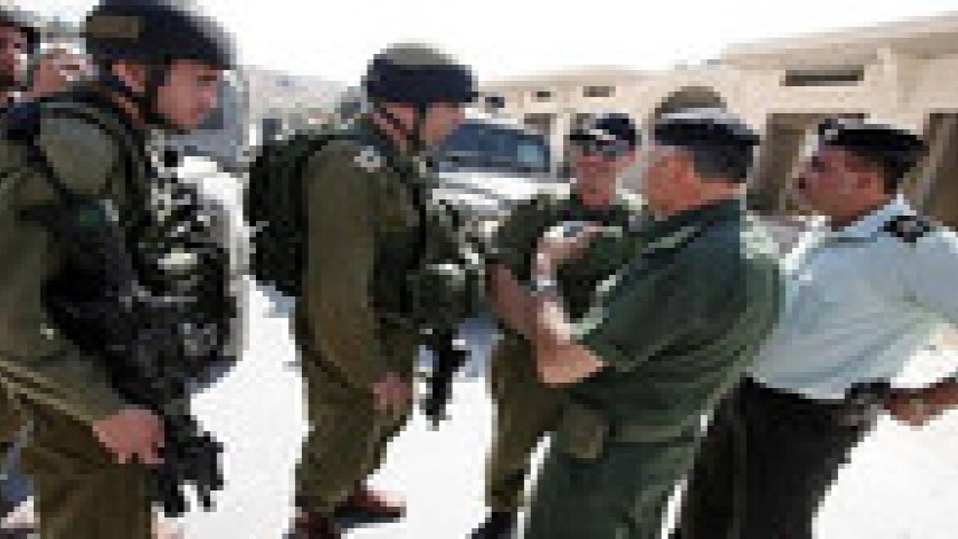 القيادة الفلسطينية تقرر استمرار التنسيق الأمني مع إسرائيل