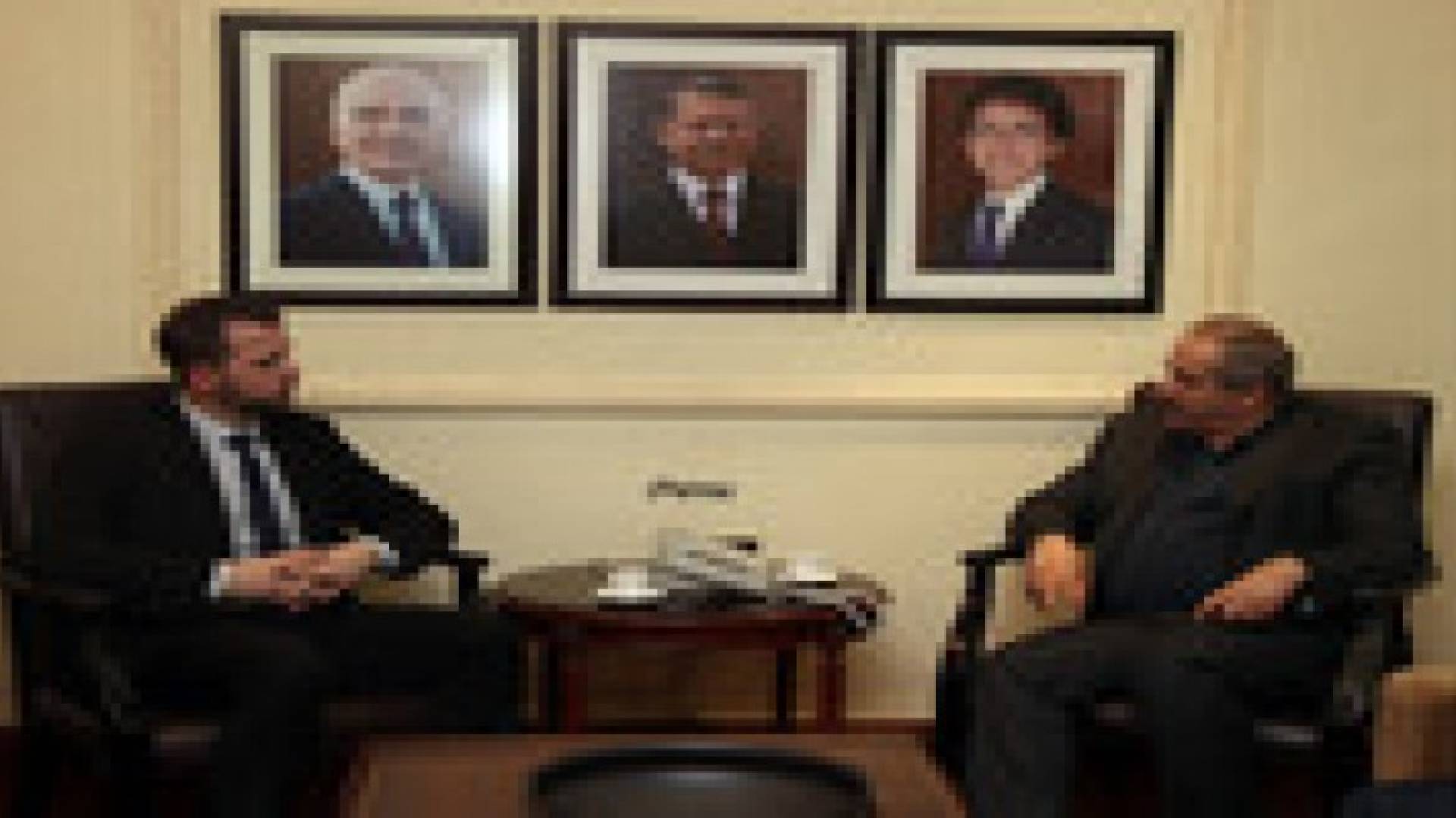 وزير الخارجية يلتقي نائب رئيس الوزراء الدنماركي