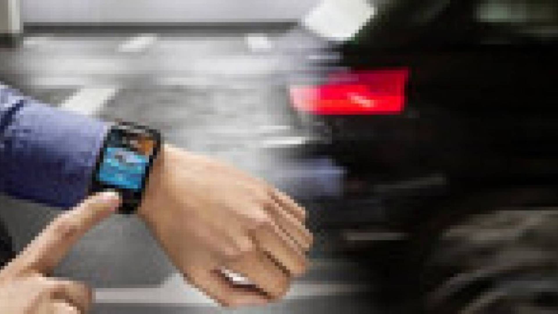 BMW تريد السيارات أن تركن باستخدام الساعات الذكية