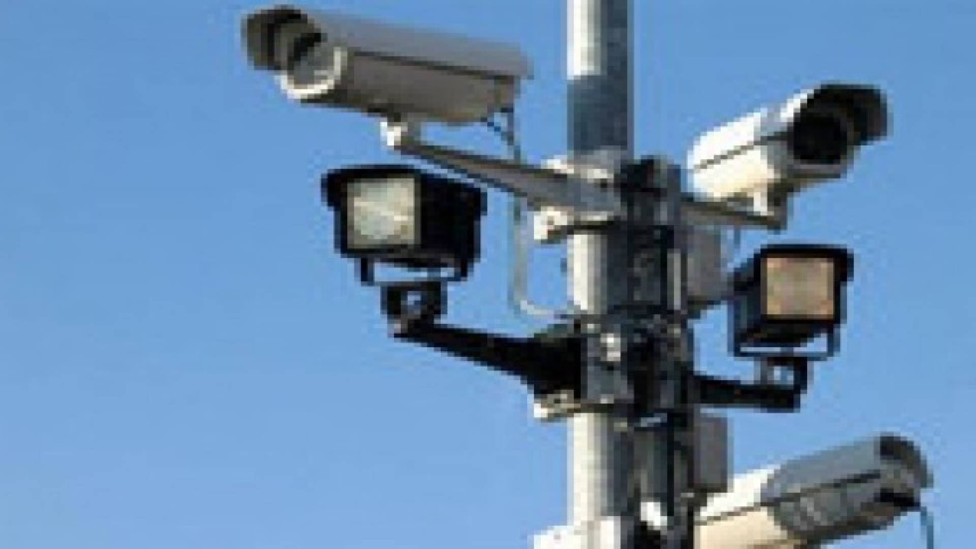 الأمانة تباشر بتركيب 22 كاميرا رقابية