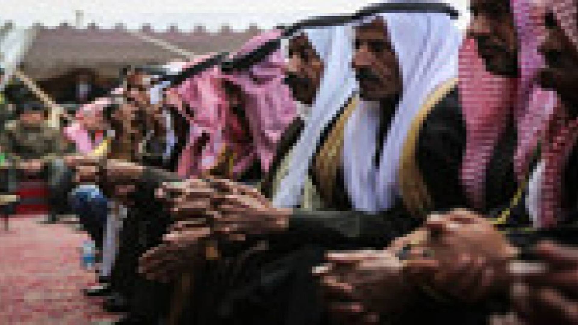 الملك يزور البادية الجنوبية ويلتقي شيوخها .. صور