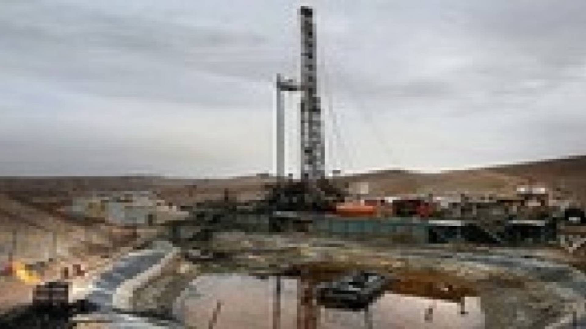 لجنة نيابية لدراسة اتفاقيات الحكومة وشركات التنقيب عن النفط