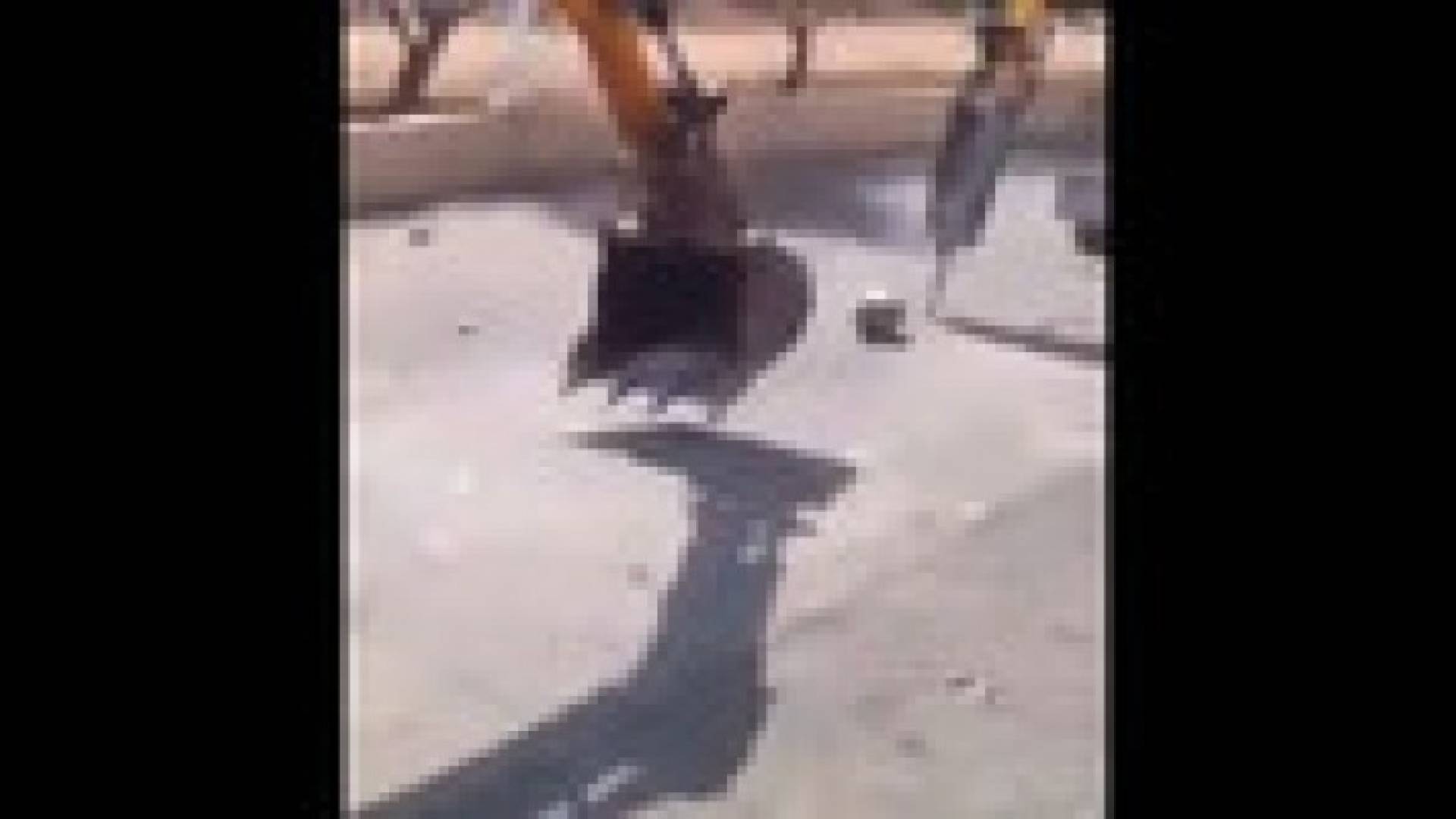 اشتباكات في جامعة كركوك بسبب راية داعش.. فيديو