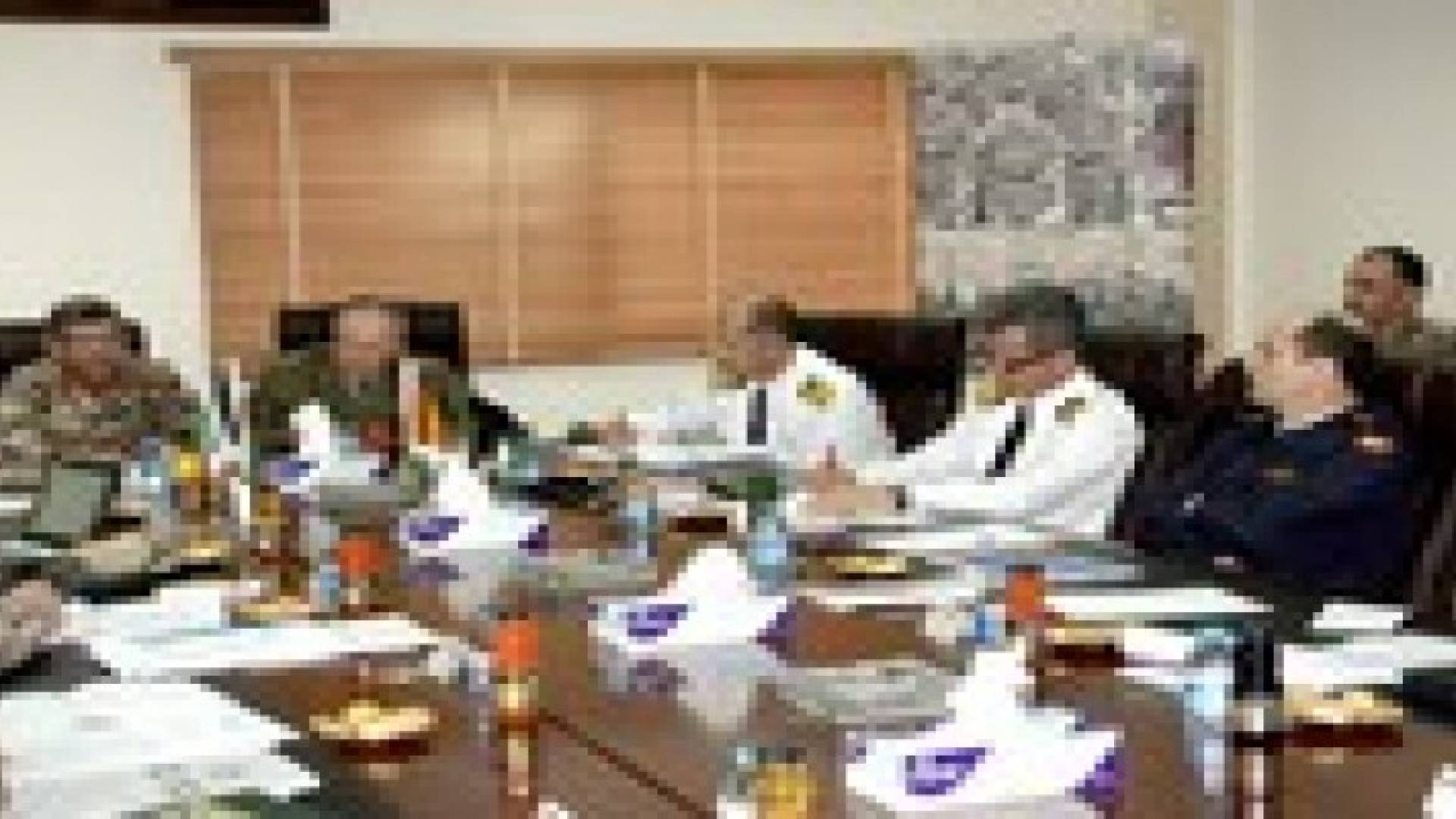 مدير التخطيط الإستراتيجي في القوات المسلحة - الجيش العربي يستقبل وفدأ إسبانيا