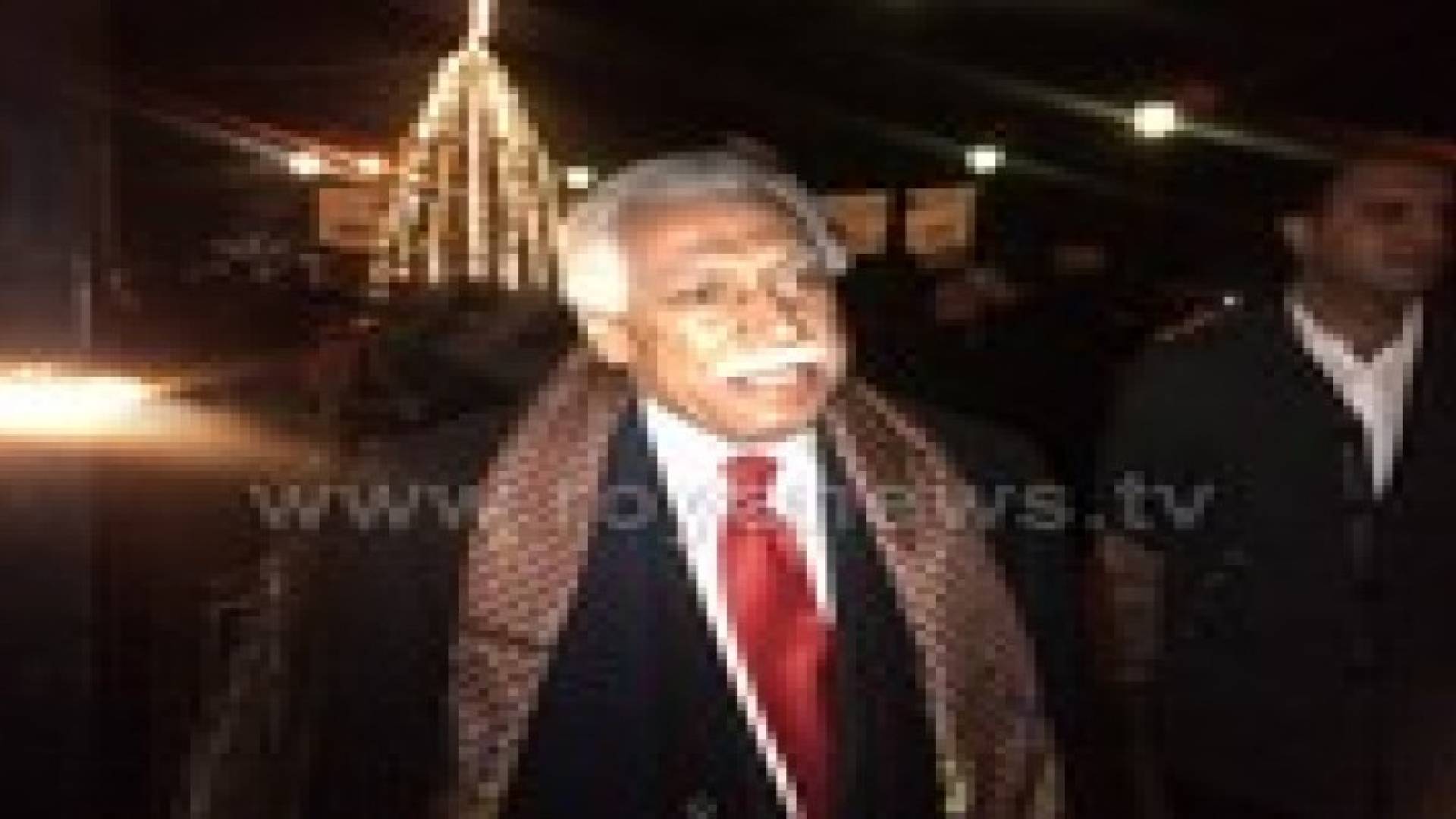 عمان: اضاءة شجرة عيد الميلاد في منطقة اللويبدة .. صور