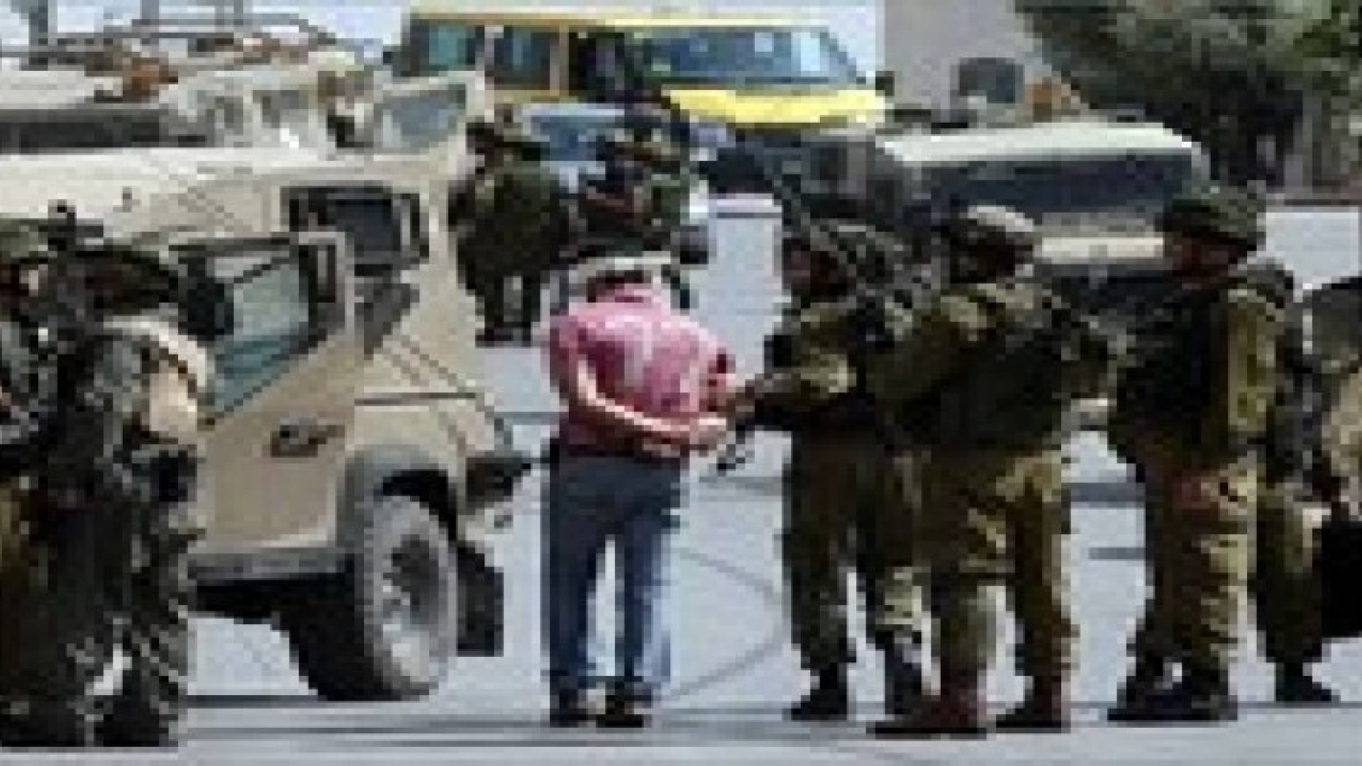 الاحتلال يعتقل 8 فلسطينيين من الضفة الغربية