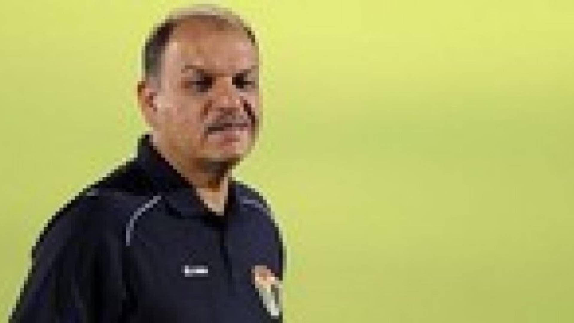 عدنان حمد مدرب النشامى السابق الليلة على رؤيا