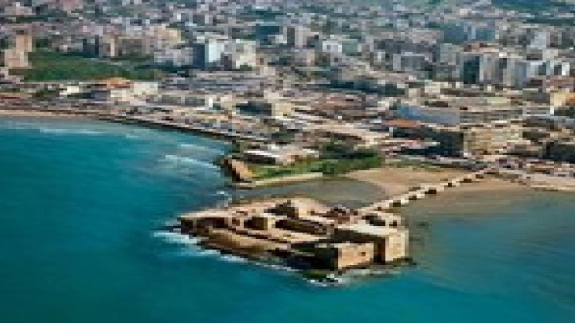 لبنان تحول "جبل النفايات" في صيدا لمدرج روماني وحديقة بـ10 آلاف شجرة