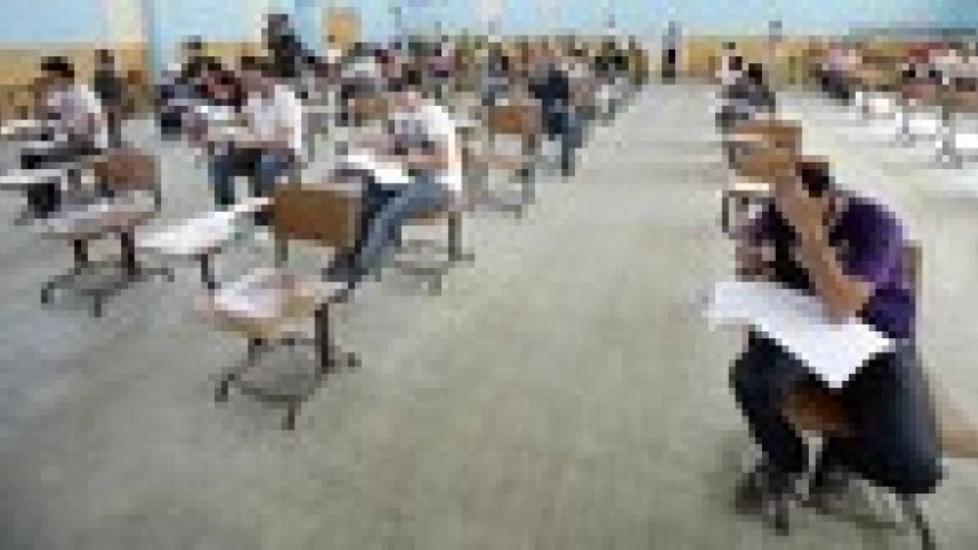 انهاء كافة الاجراءات اللازمة لعقد امتحان " التوجيهي "