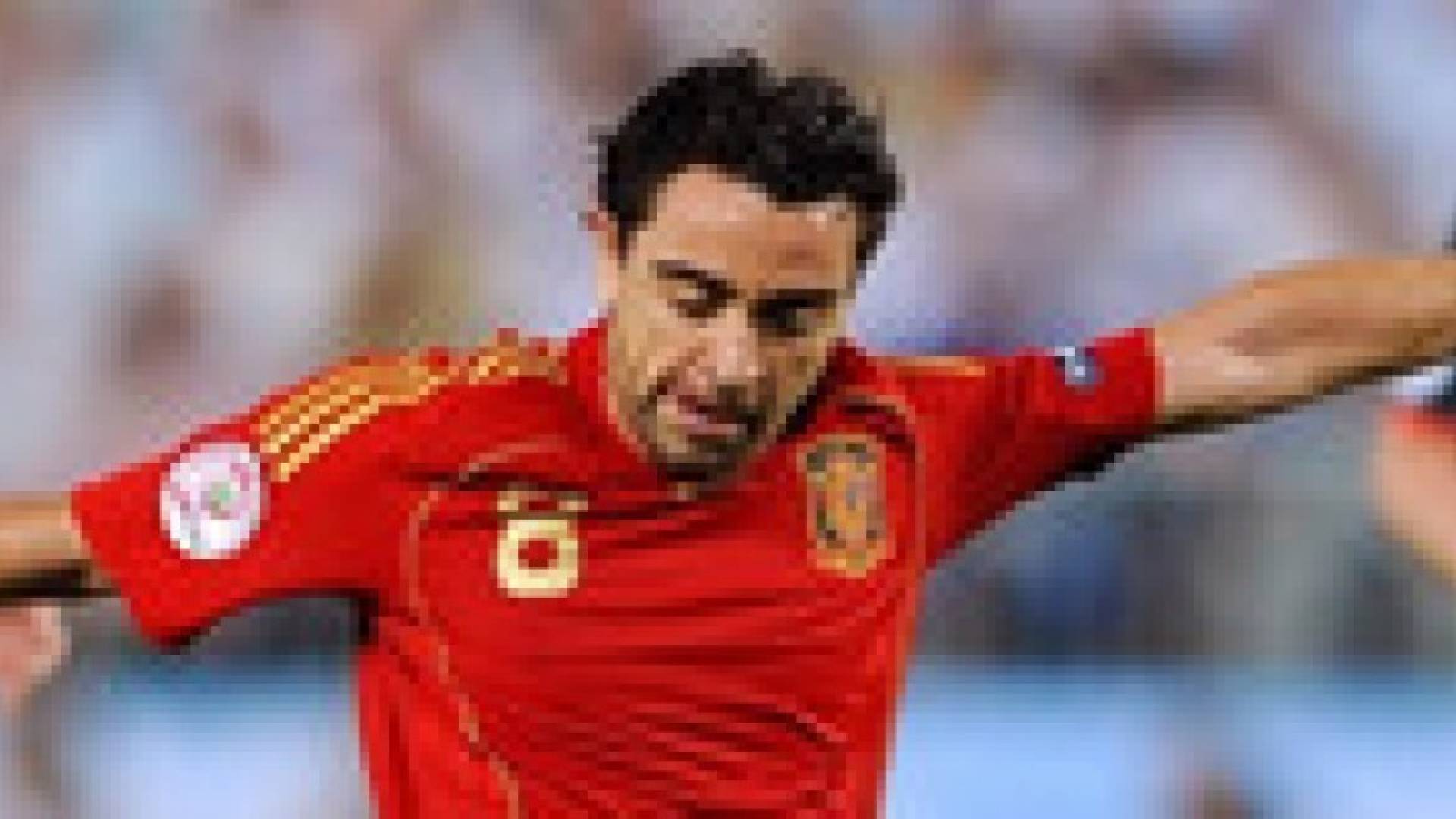 تشافي: رونالدو لا يستحق أن يكون مرشحا  للفوز بالكرة الذهبية