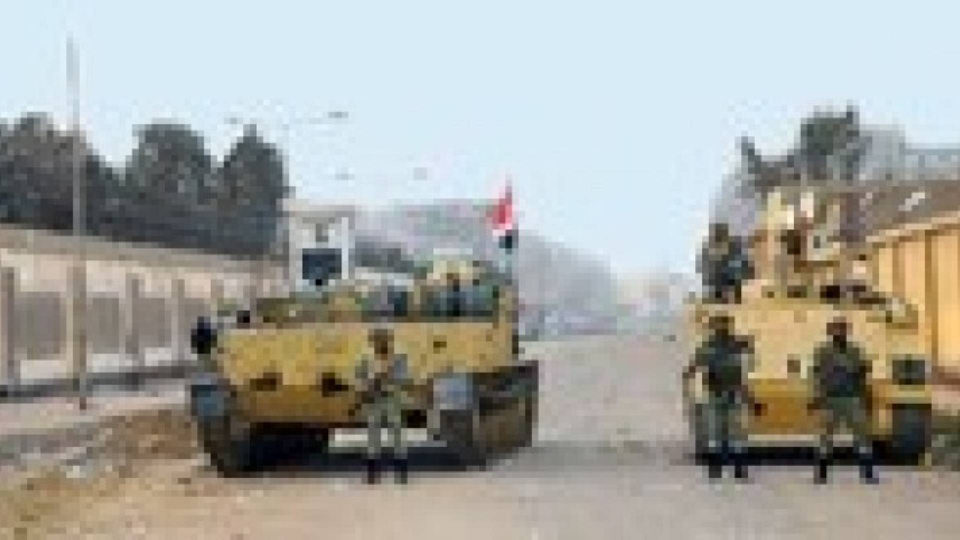 مقتل 3 جنود مصريين في تفجير بشمال سيناء