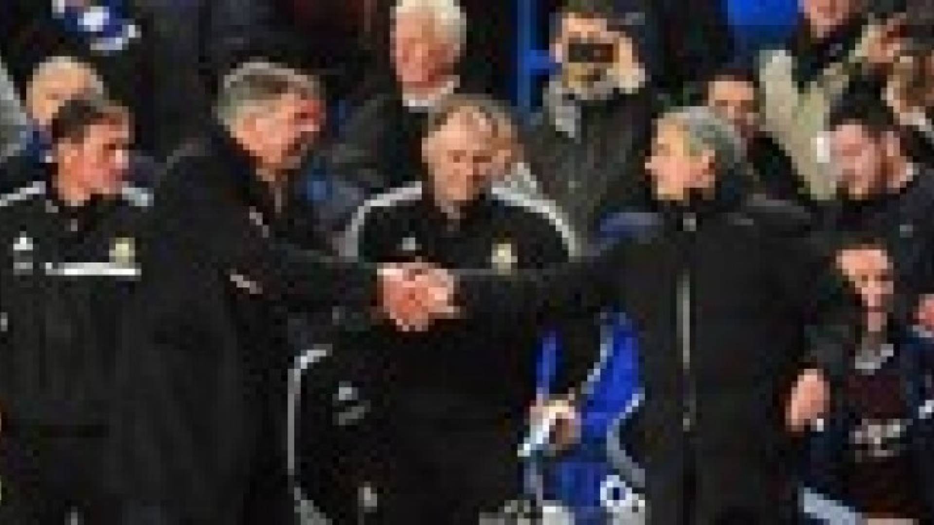 مدرب وست هام يعشق انتقادات جوزيه مورينيو