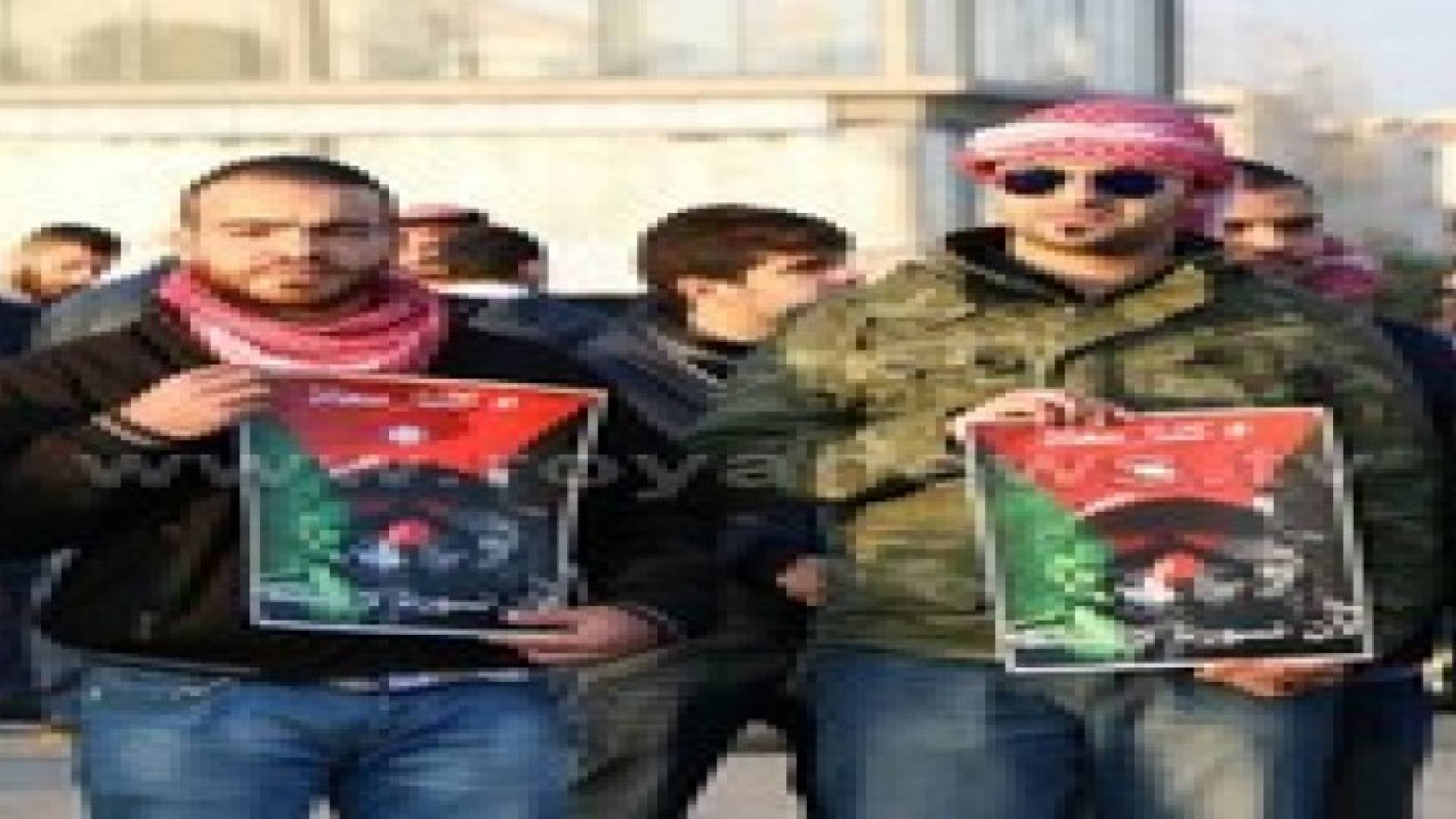 وقفة صامتة في عبدون تضامنا مع الأسير الكساسبة .. صور وفيديو