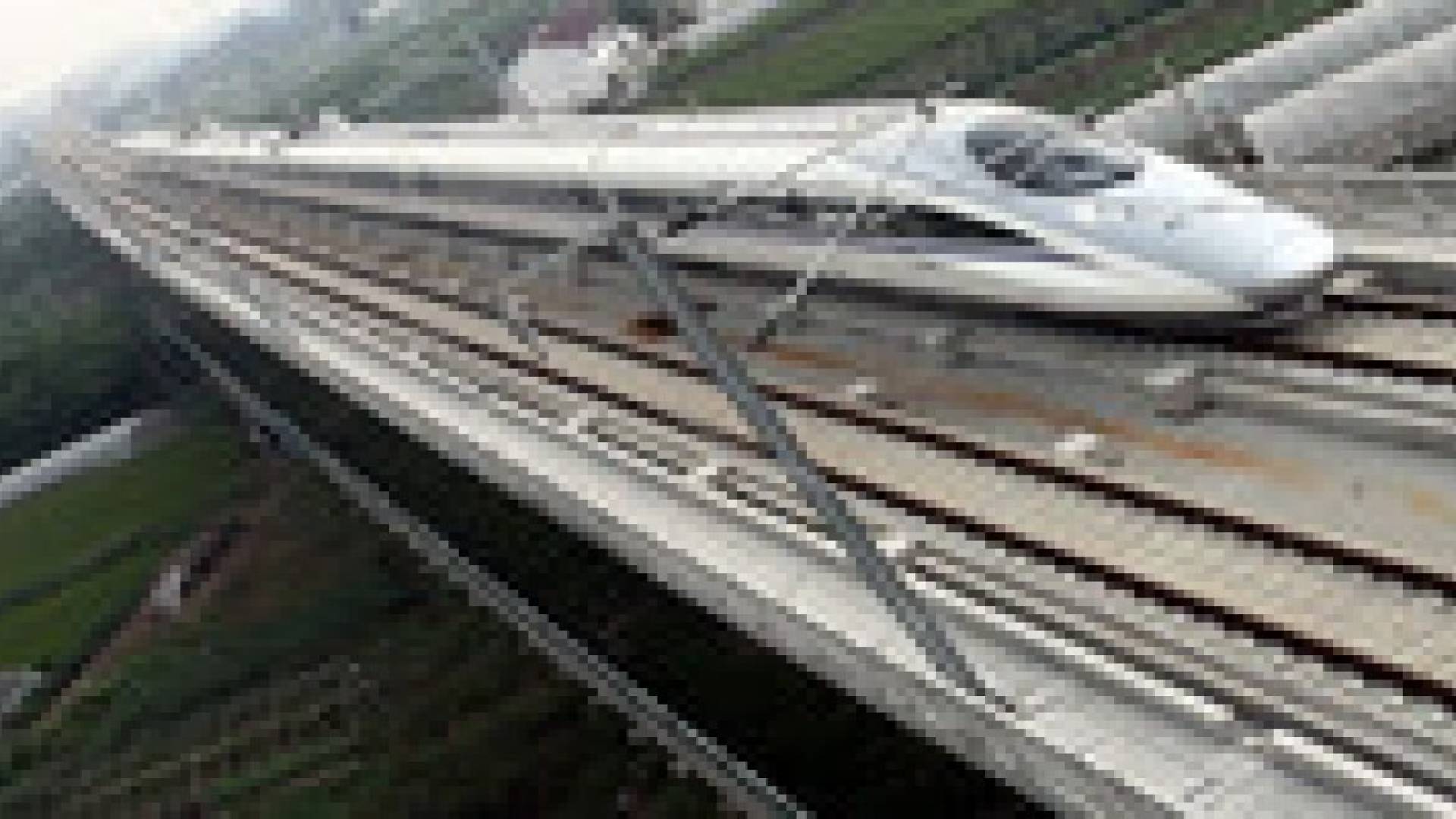 أوكرانيا تقرر إيقاف رحلات القطار إلى القرم