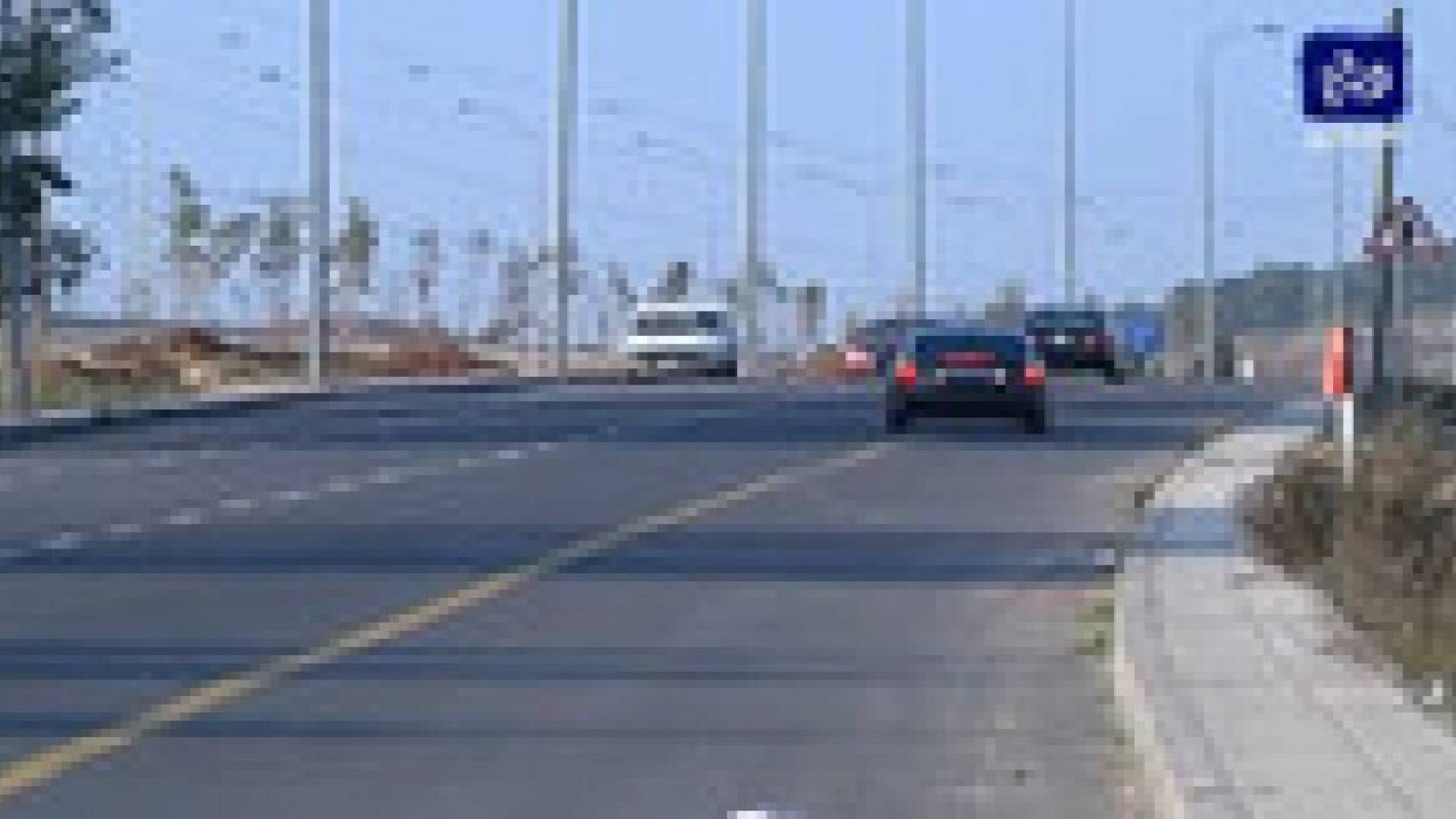 تجاوزات على طريق المطار الجديد